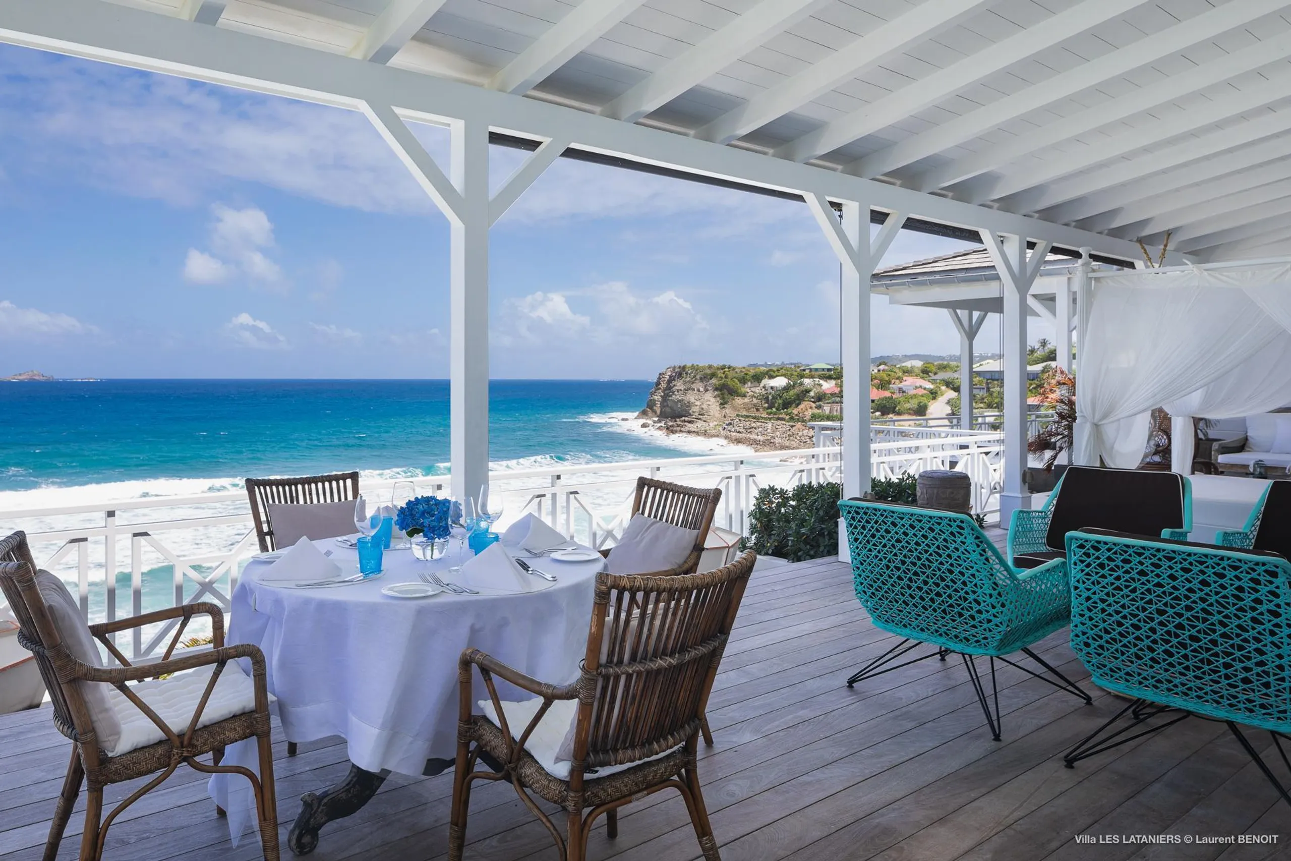 Opulent Paradise Villa with Private Pool and Walks to Beach — photograph 5