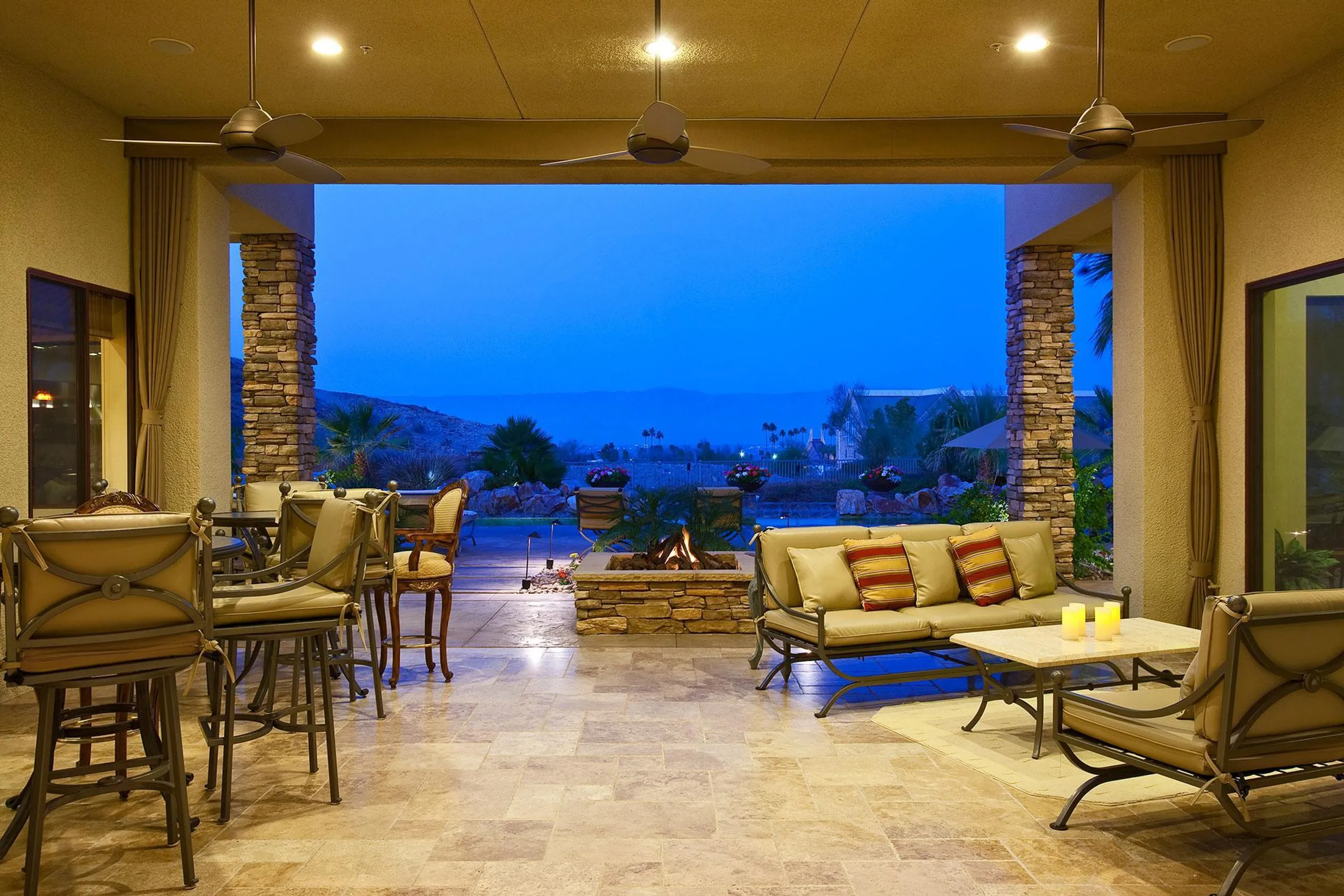 Chic Secluded Luxury Compound in Palm Desert with Private Pool and Firepit — photograph 4