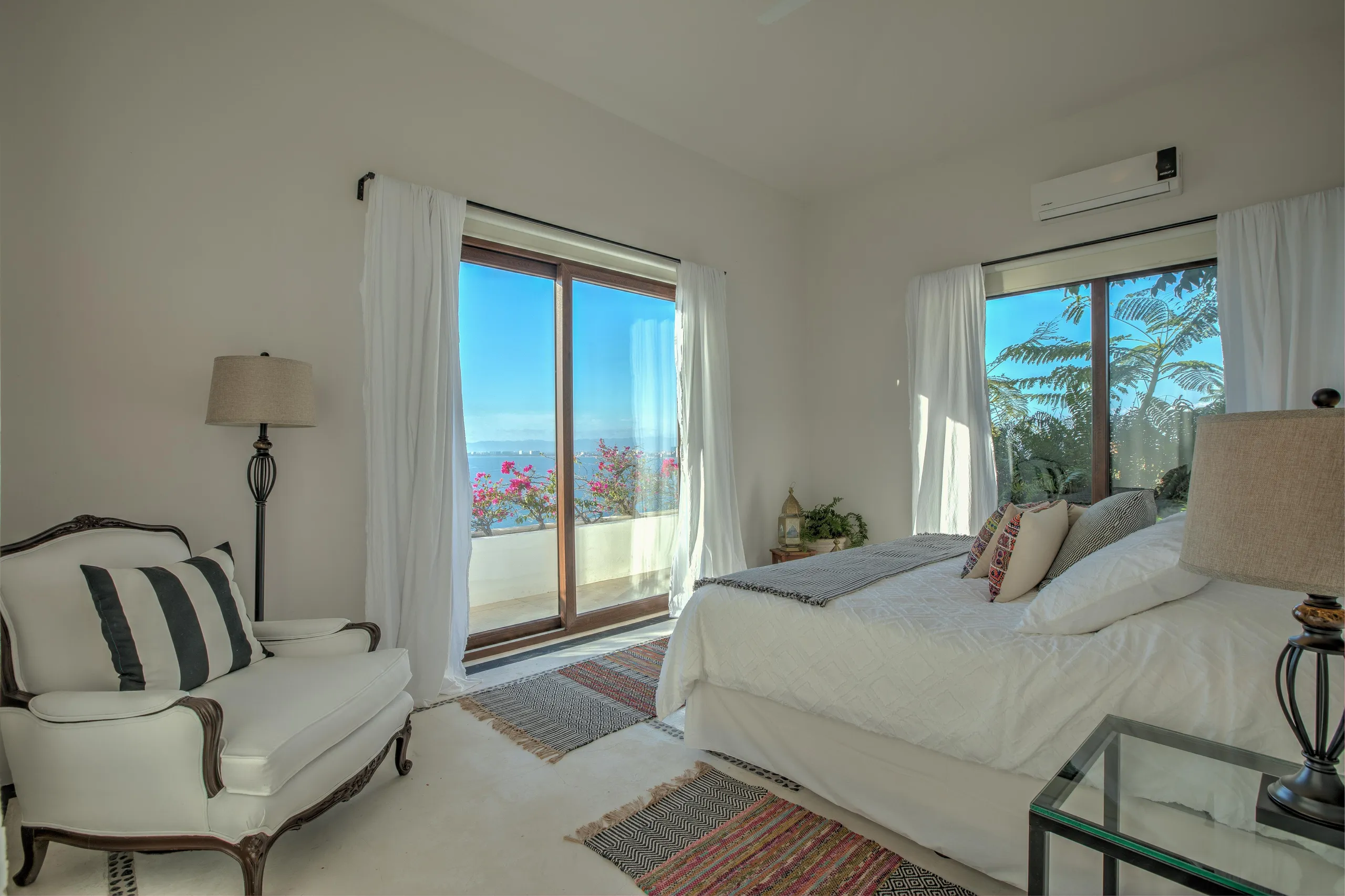 Stunning Puerto Vallarta Luxury Villa with Infinity Pool and Gorgeous Ocean Views — photograph 10