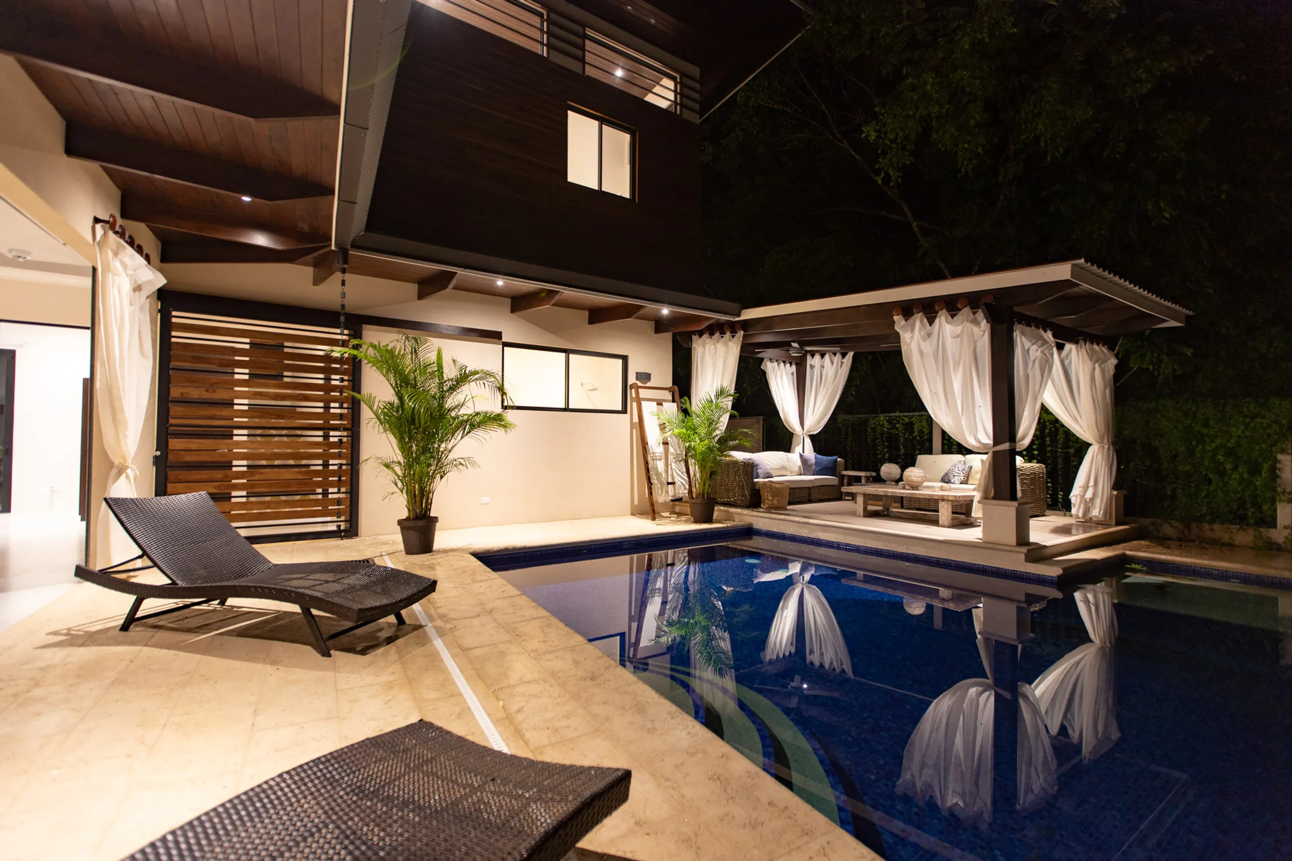Opulent Stylish Villa with Private Pool, and Beach Access, Nosara