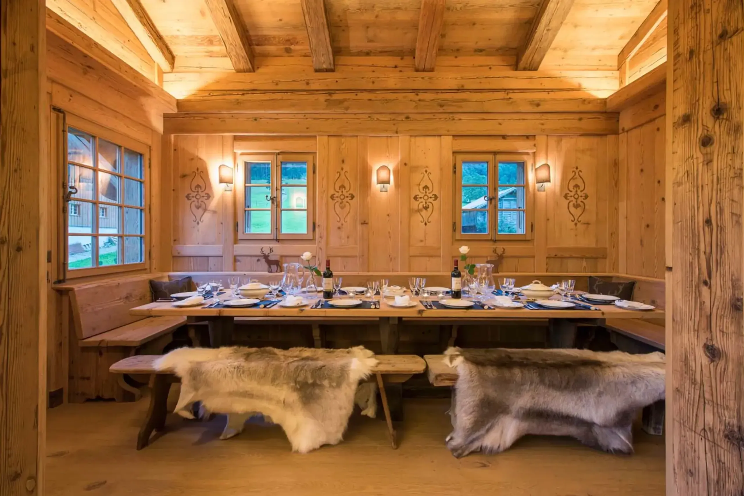 Traditional Swiss Chalet with Spa — photograph 11