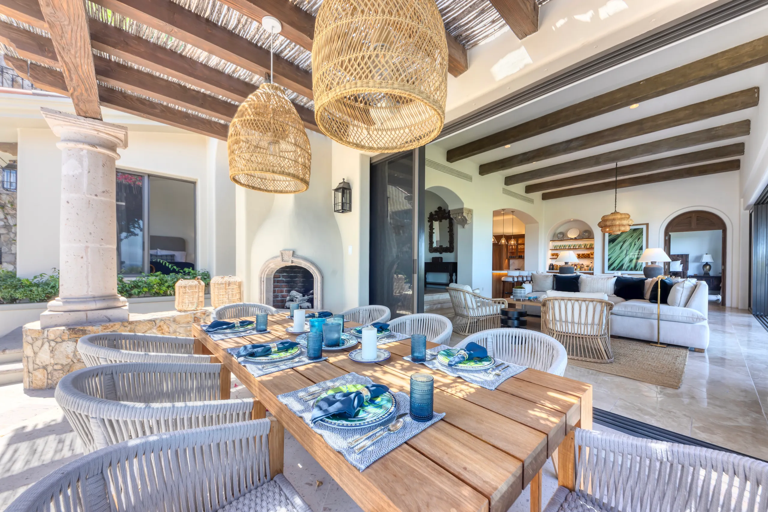 Exquisite Newly Renovated Villa with Private Pool, Top-Tier Amenities, and Sea of Cortez Views — photograph 6