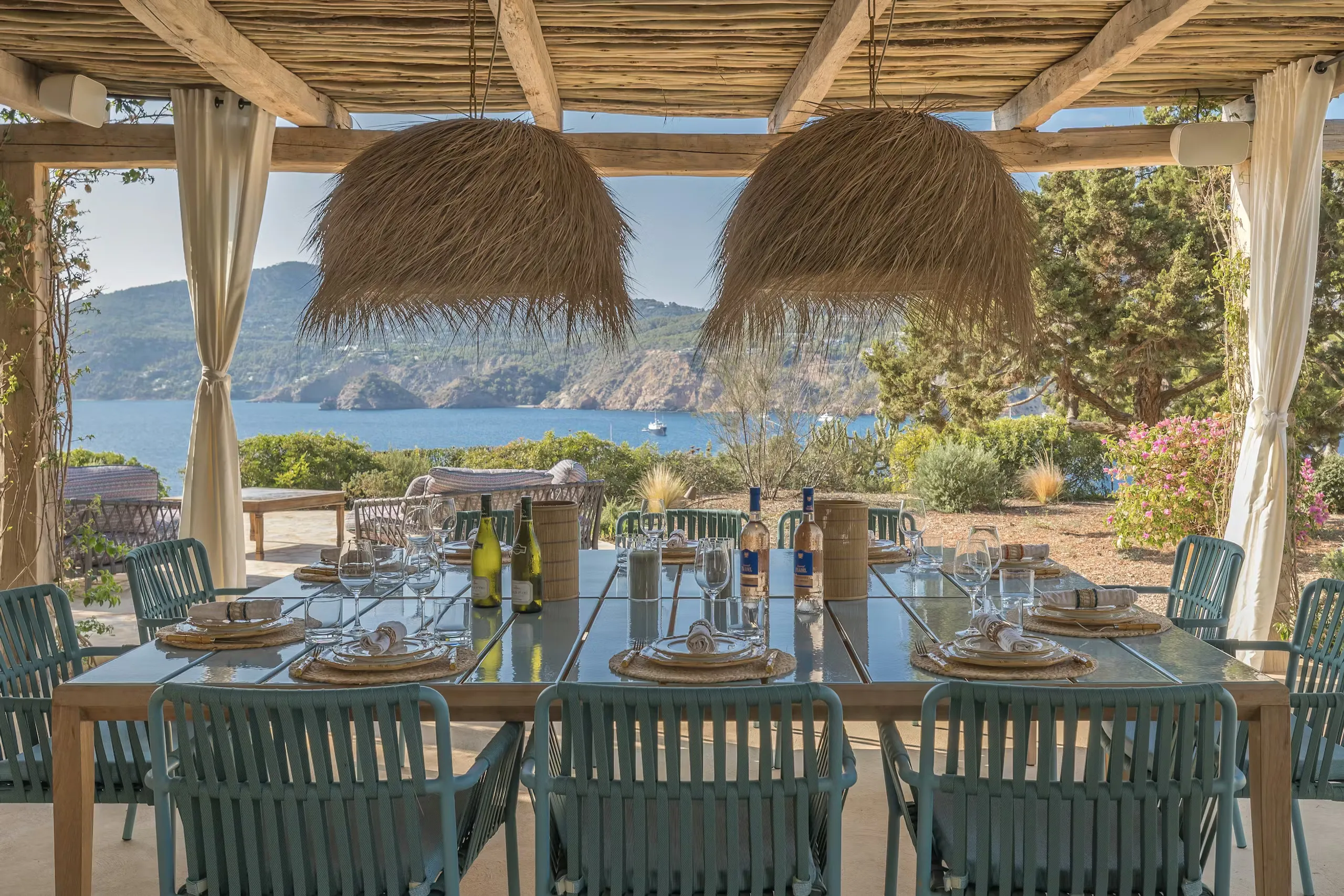 Stunning Ibizan Villa with Private Pool and Sea-view Terrace — photograph 5
