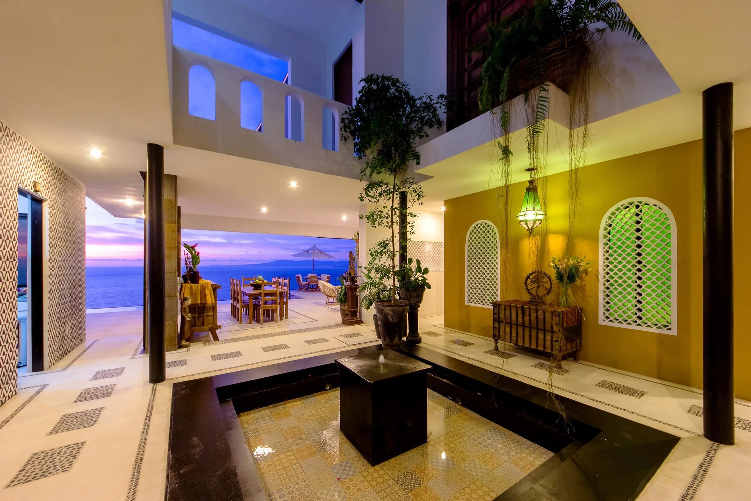 Stunning Puerto Vallarta Luxury Villa with Infinity Pool and Gorgeous Ocean Views — photograph 8