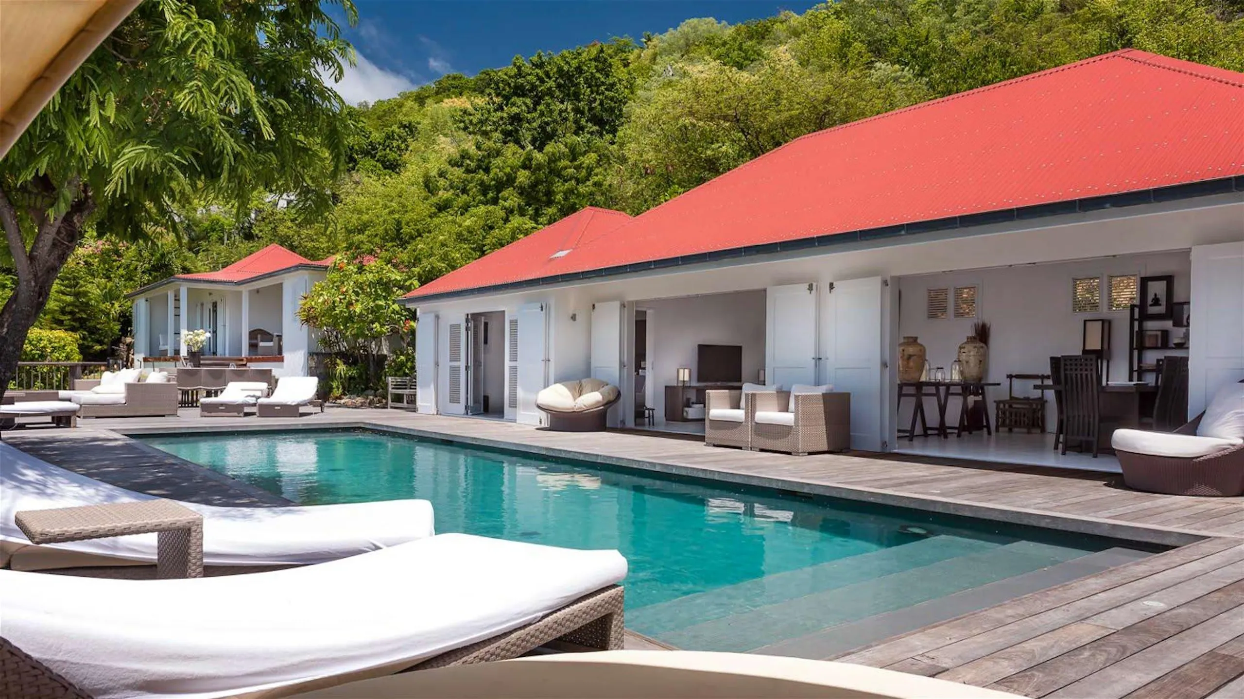 Charming Villa in the Heights of Gustavia — photograph 2