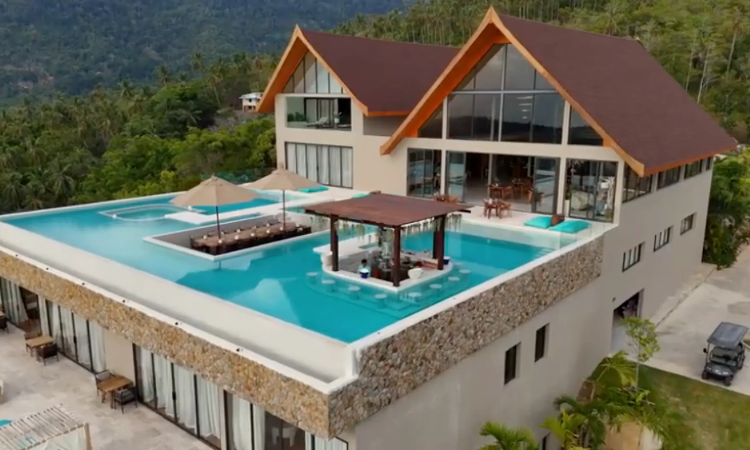Sumptuous Sanctuary in Koh Samui with Lovely Pool and Breathtaking Panoramic Views, Koh Samui