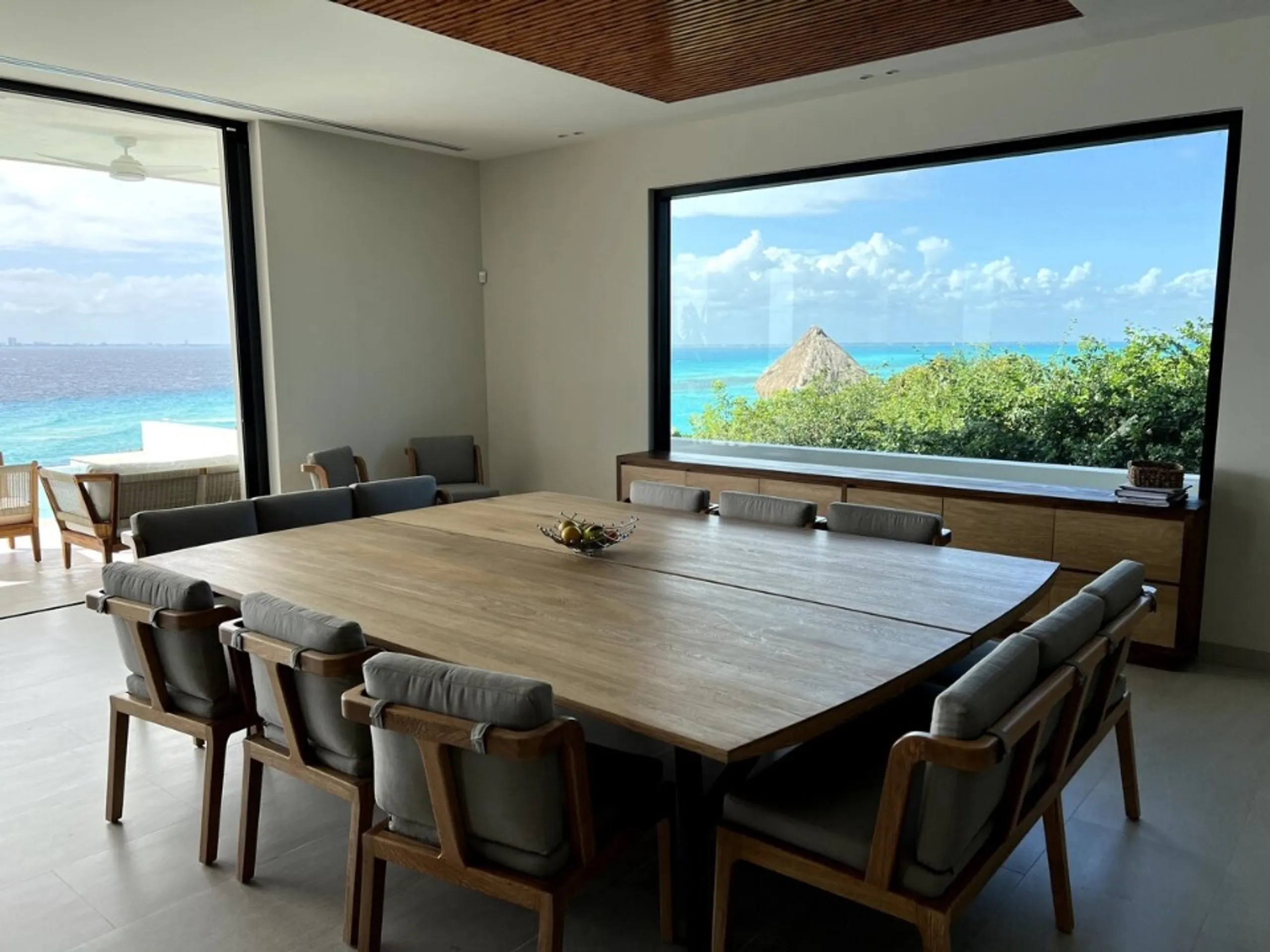 Oceanview Villa in Isla Mujeres with Infinity Pool & Beach Access — photograph 7