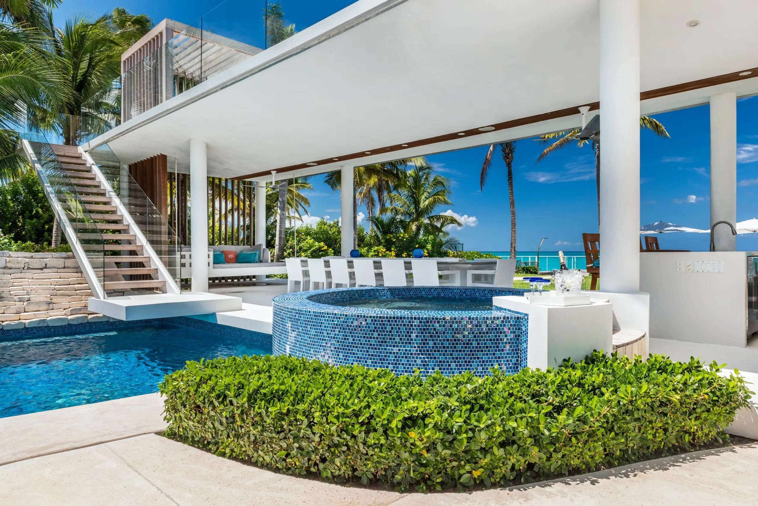 Sun, Sand, and Relaxation at a Luxe Waterfront Haven in Turks and Caicos — photograph 4