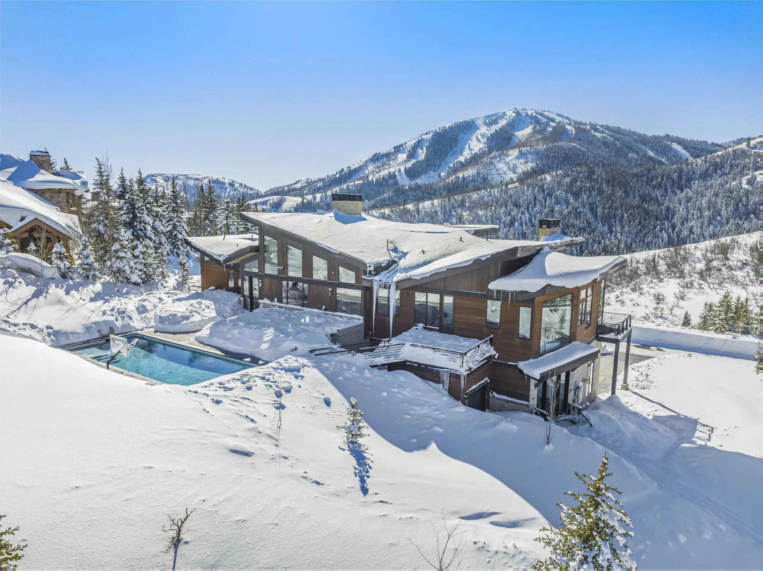Contemporary Deer Crest Ski In-Ski Out Chalet with Heated Pool and Hot Tub, Park City