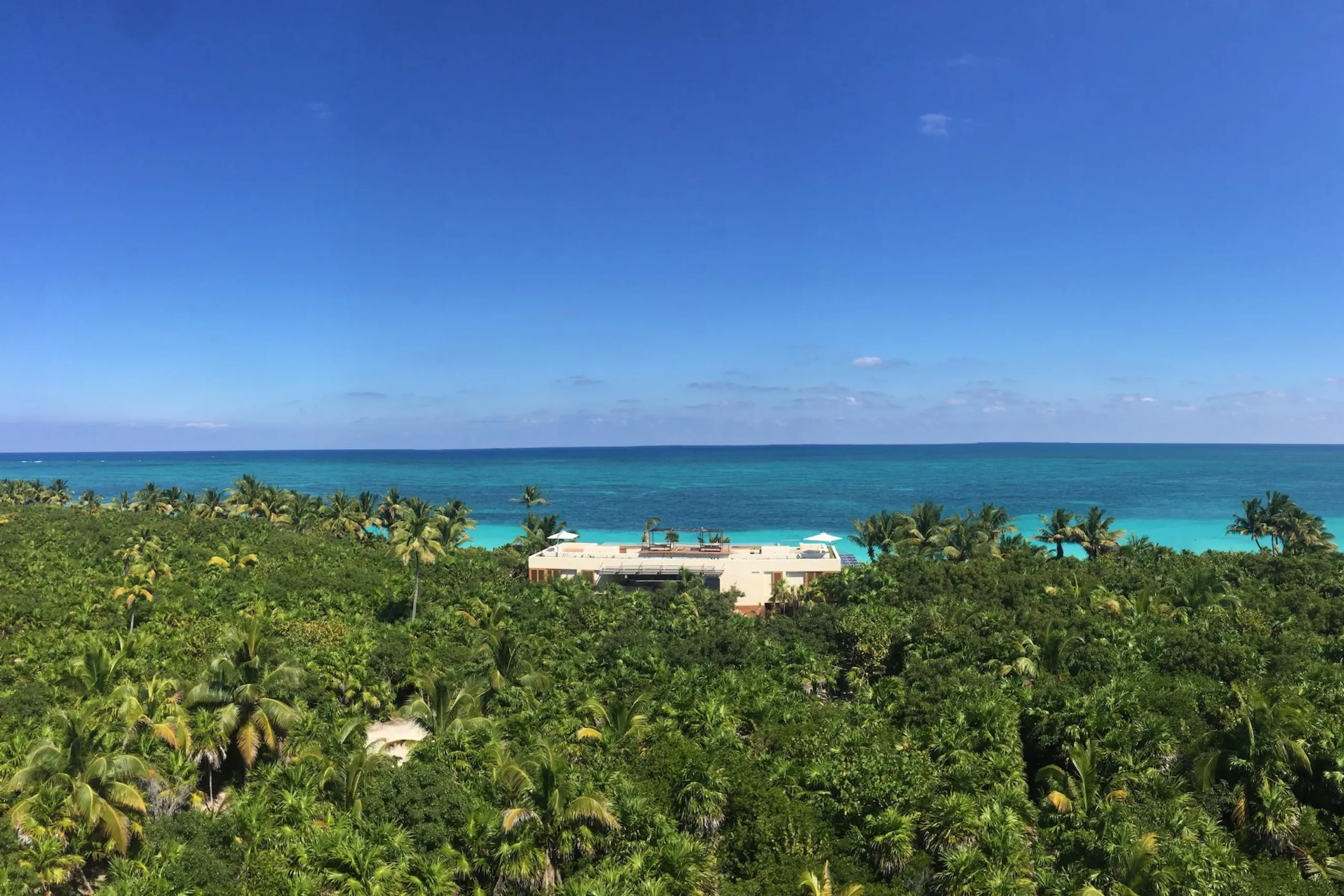 Sian Ka'an Luxury Jungle Eco-Estate with Rooftop Pool and Panoramic Ocean Views — photograph 9