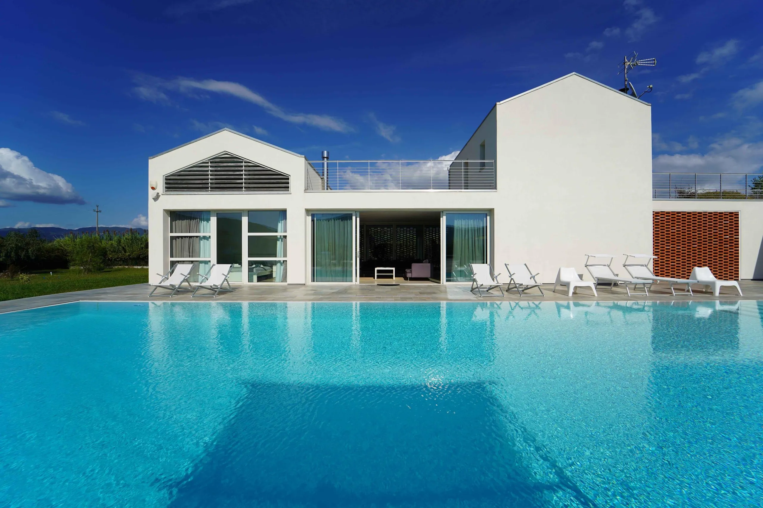 Scenic Ligurian Villa with Private Pool, and Mediterranean Gardens, Sarzana