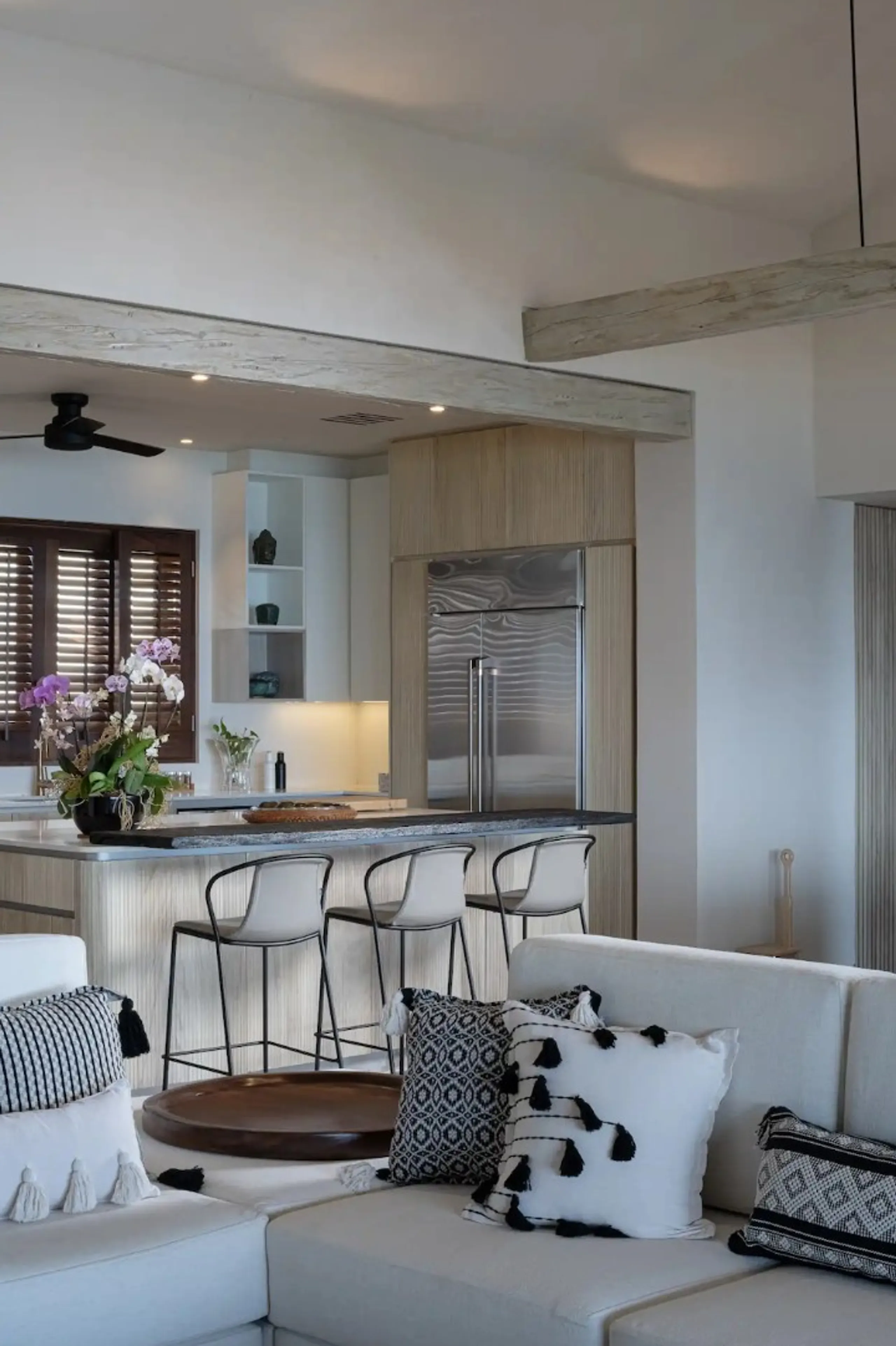 Inspiring El Encanto Villa with Infinity Pool, Staff & Ocean Views — photograph 6