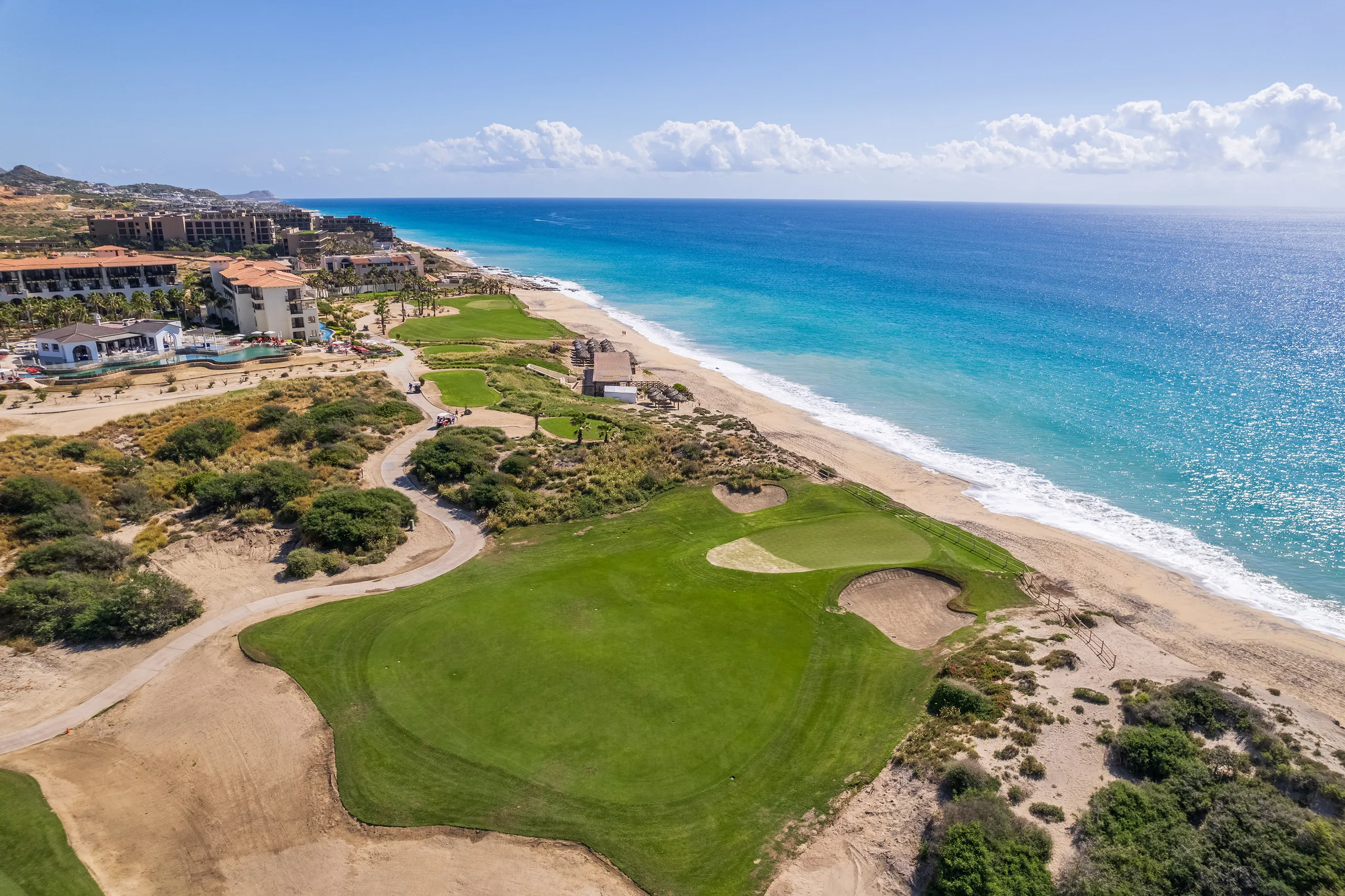 Breathtaking Puerto Los Cabos Hillside Villa with Infinity Pool and Ocean Views — photograph 4