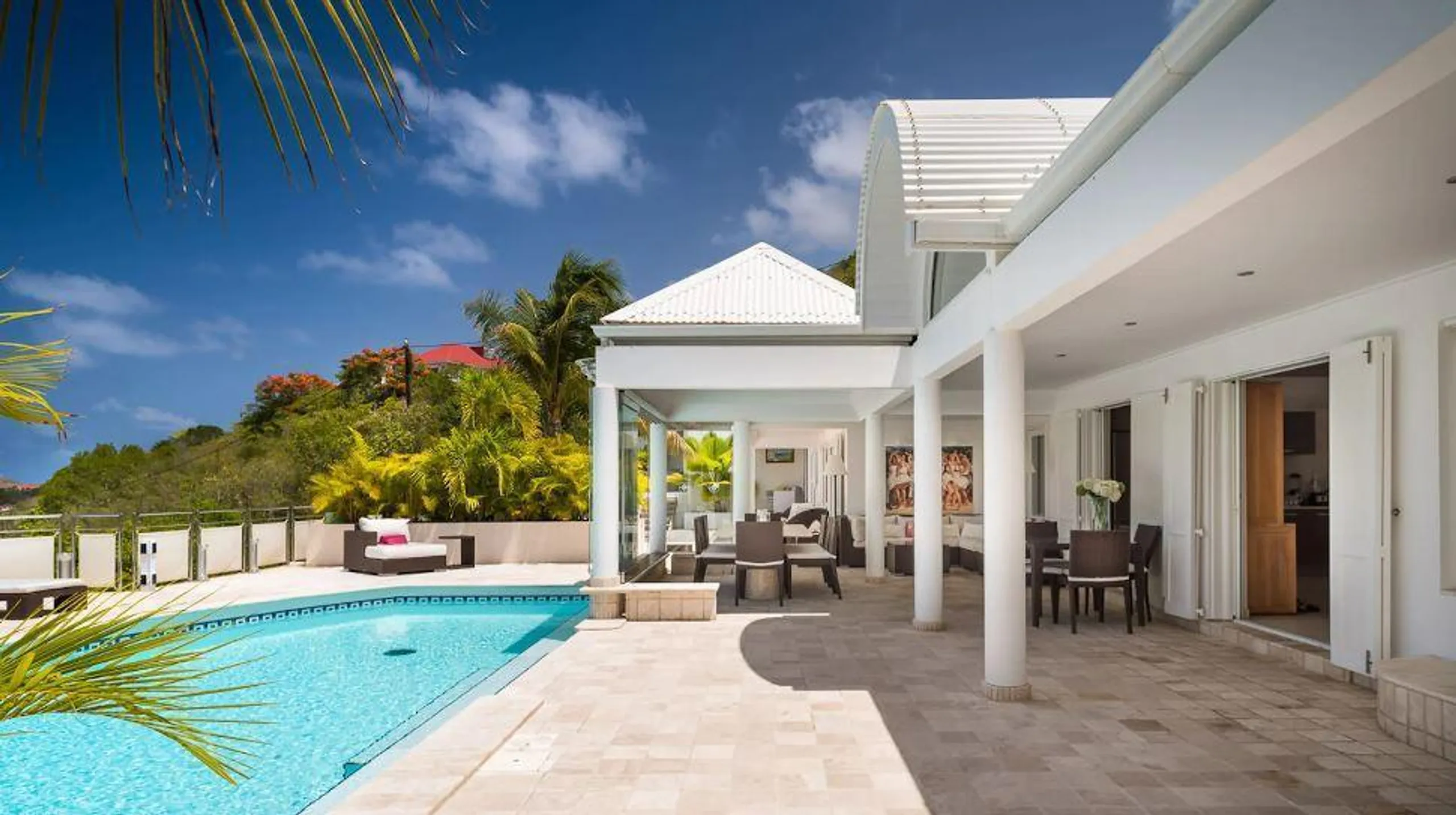Secluded Paradise Villa Overlooking Crystal-Clear Lagoon — photograph 6