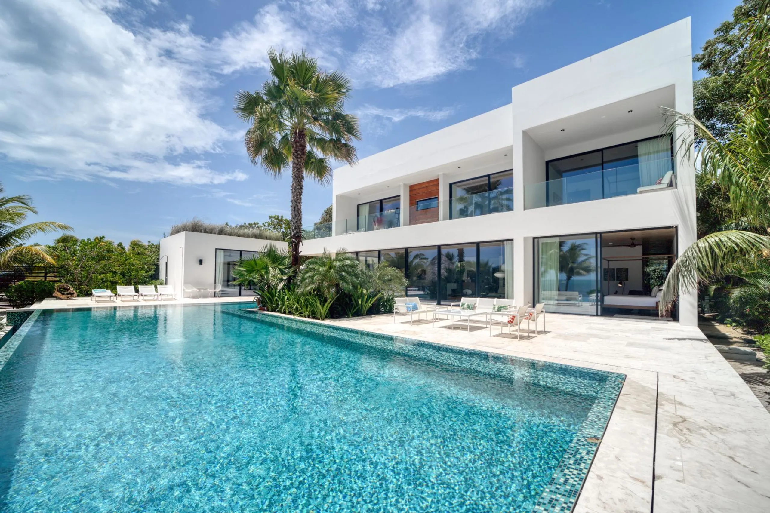 Modern 5-Bedroom Beachfront Villa in Placencia with Infinity Pool & Private Pier, Belize