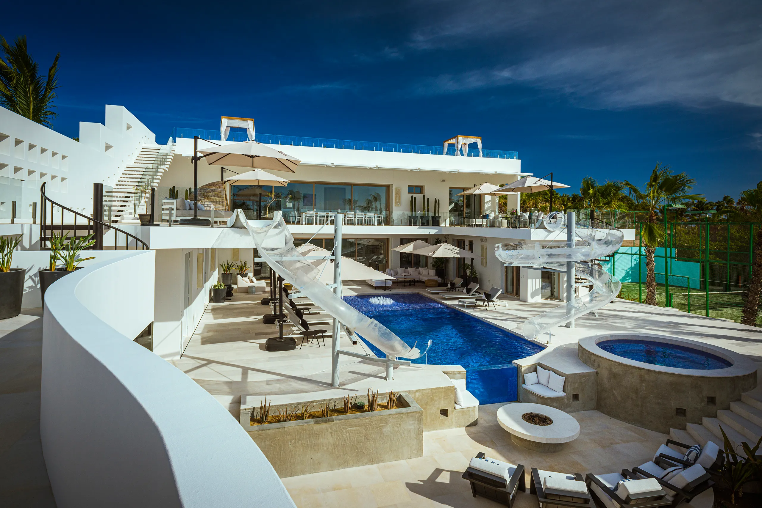 Modern Contemporary UltraLuxe Villa with Pool and Ocean Views, The Corridor
