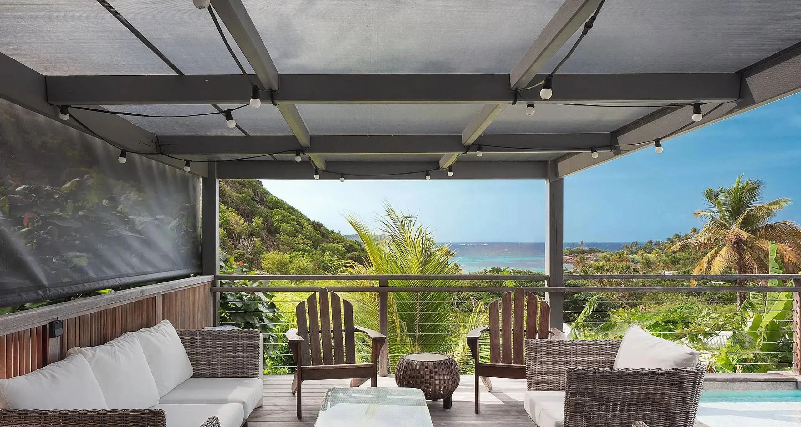 Serene Cul de Sac Villa with Infinity Pool and Stunning Ocean Views — photograph 3
