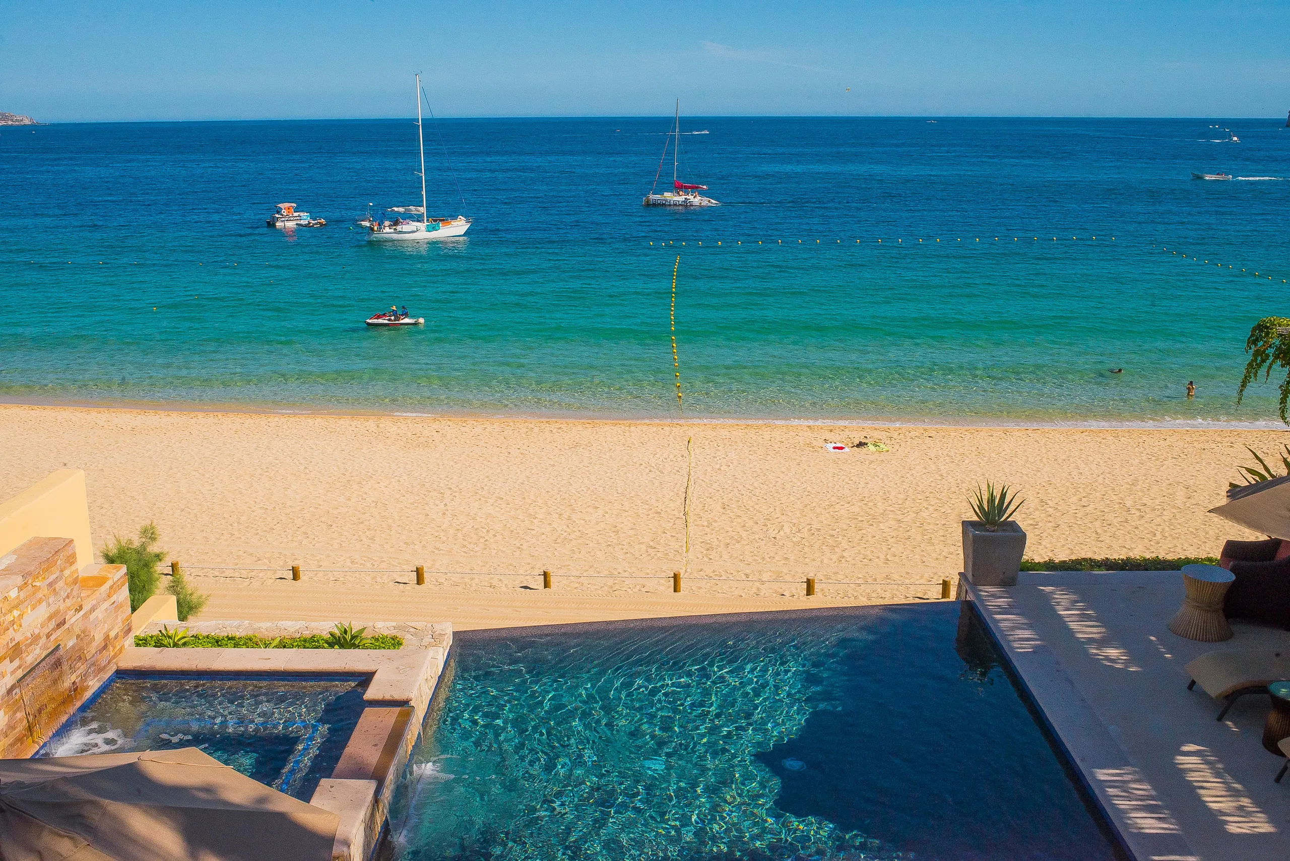 Medano Beachfront Villa with Infinity Pool, Hot Tub and Ocean Views — photograph 12