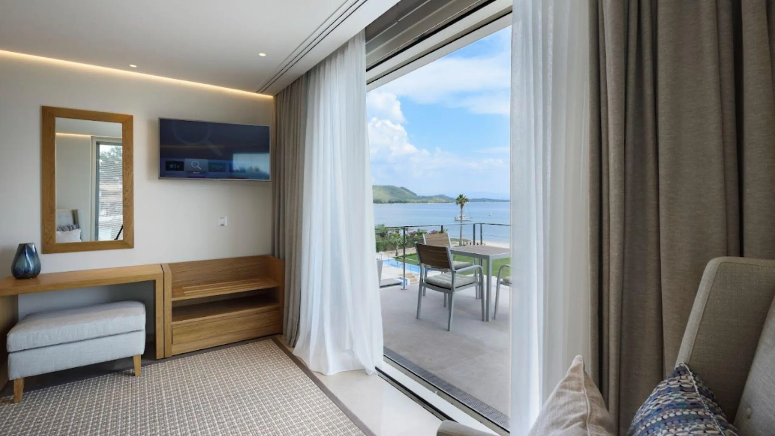Ultra-Luxury Villa in Vourvourou with 2 Heated Pools & Panoramic Views — photograph 12