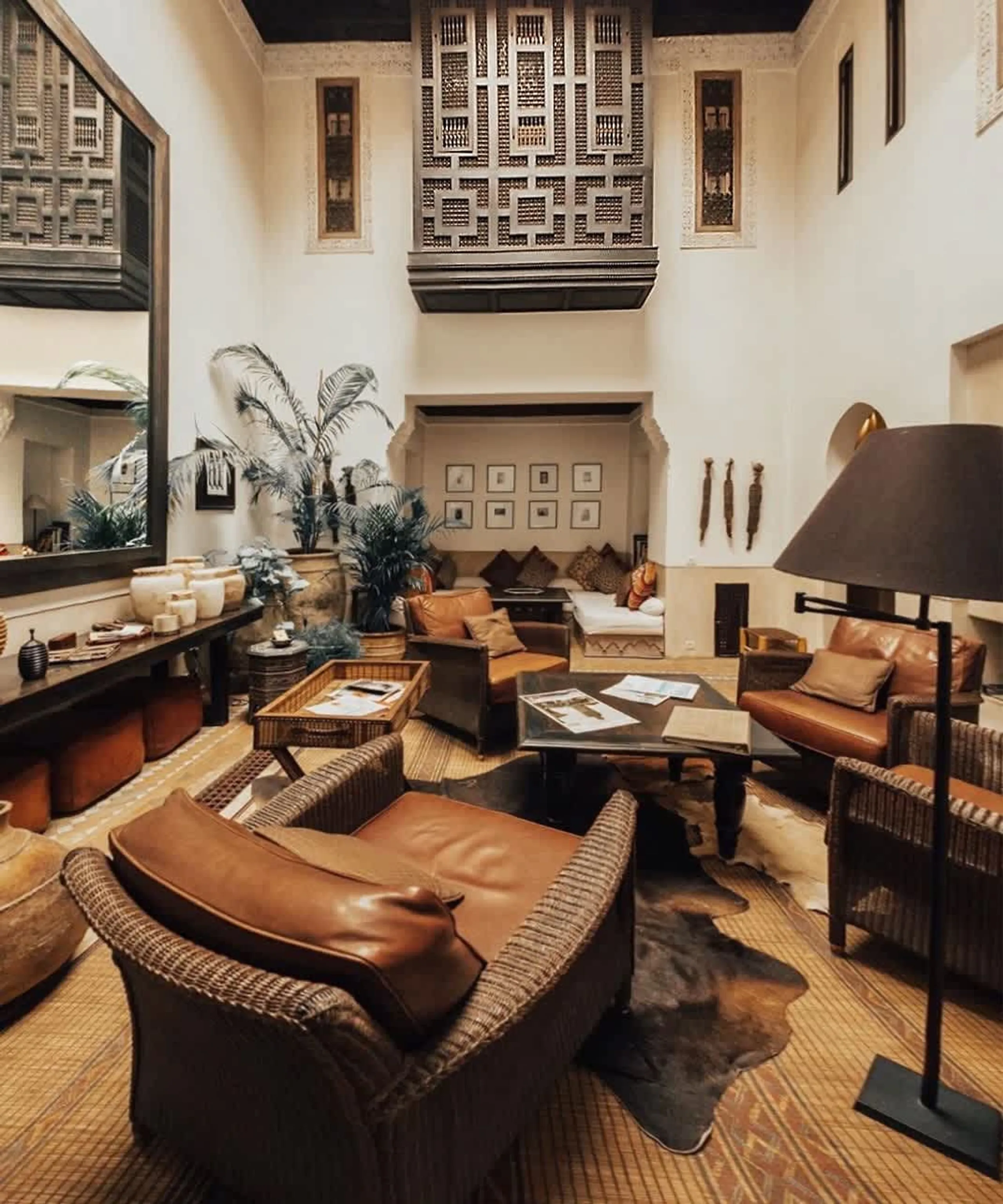 Sumptuous Medina Escape with Pool, Private Terraces, and Luxurious Hammam — photograph 4
