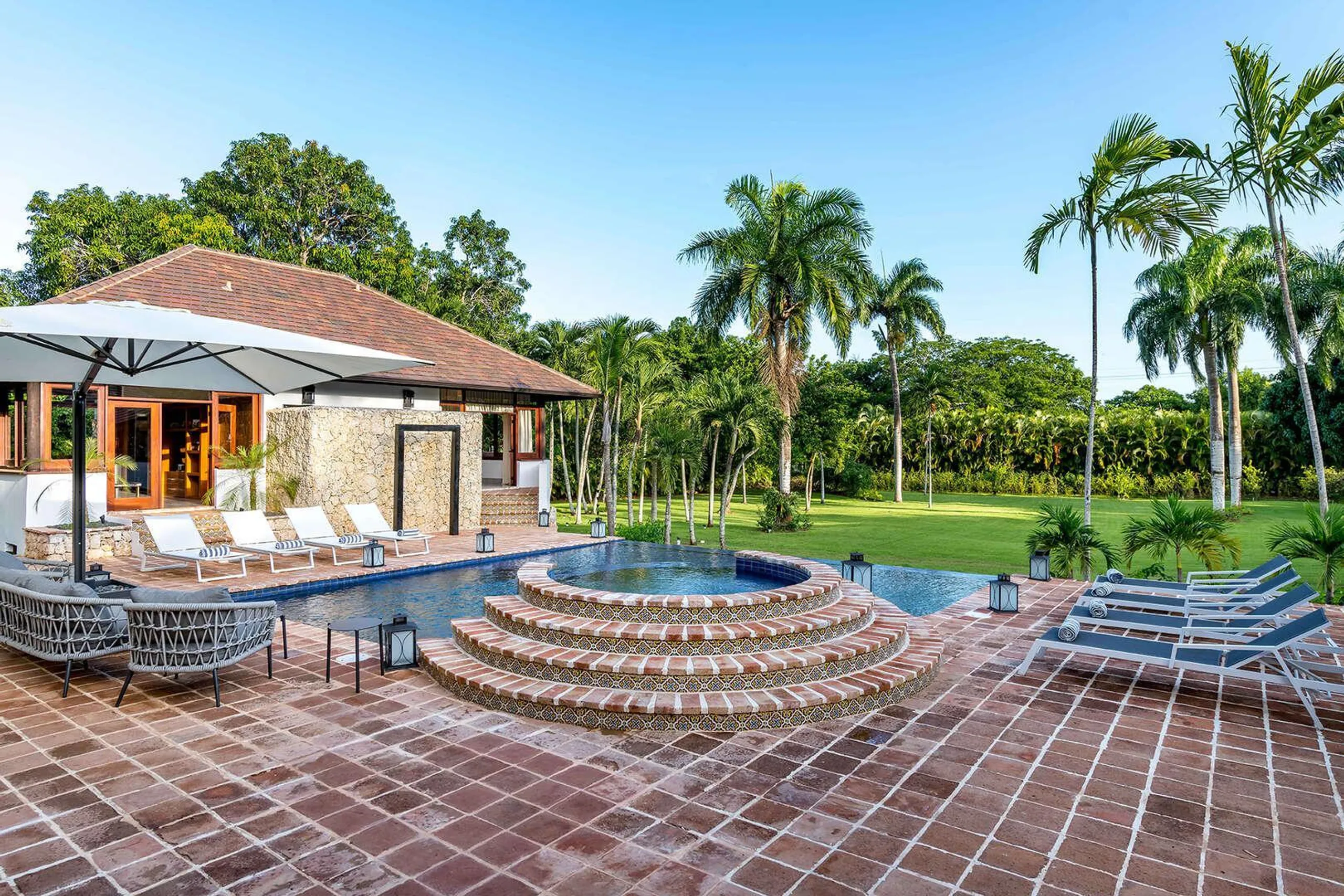 Casa de Campo's Dominican Styled with a Blend of Tropical Villa with Country Club Access — photograph 7
