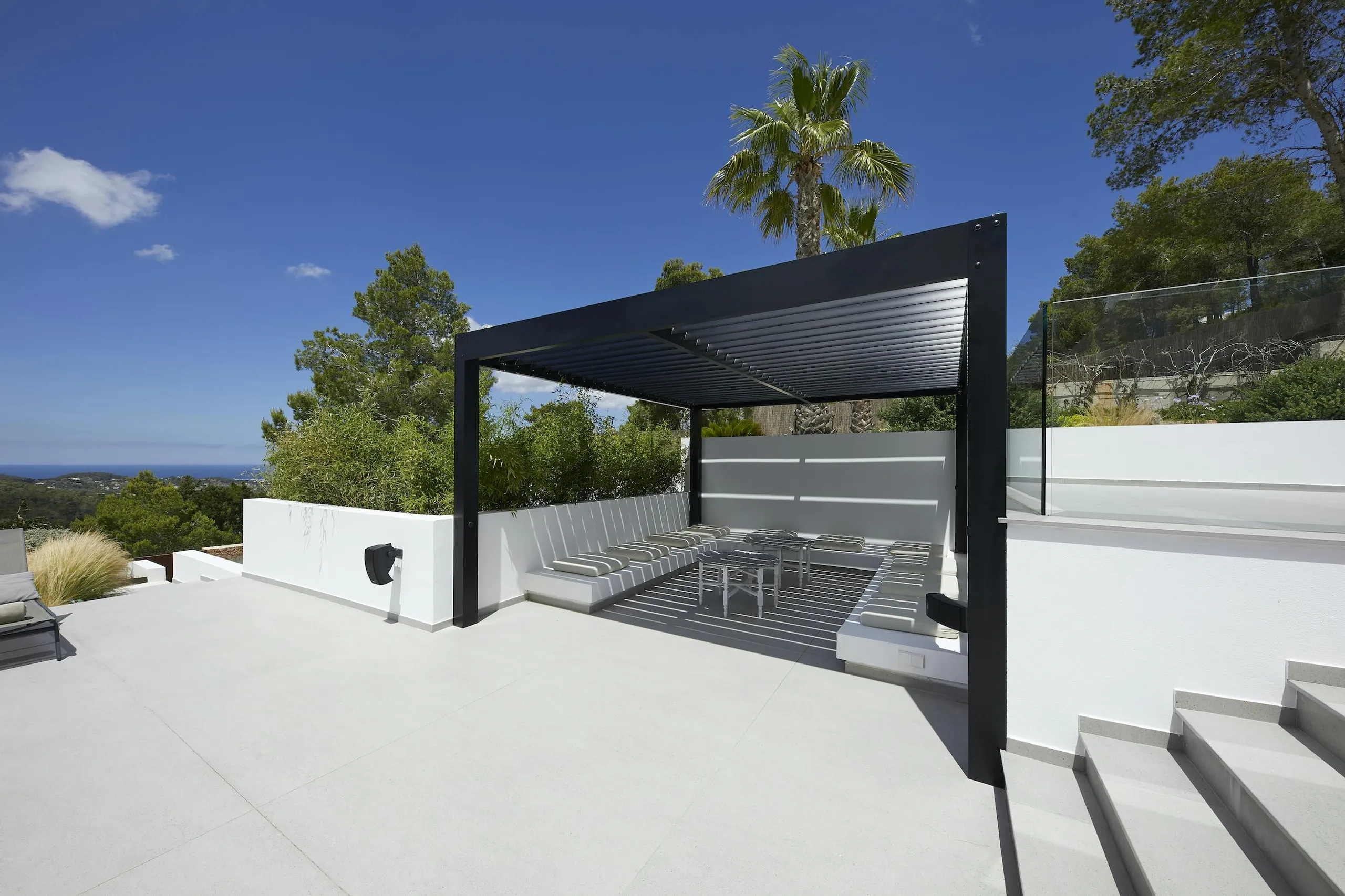 Modern Contemporary Villa in Ibiza with Private Pool and Fitness Area — photograph 8