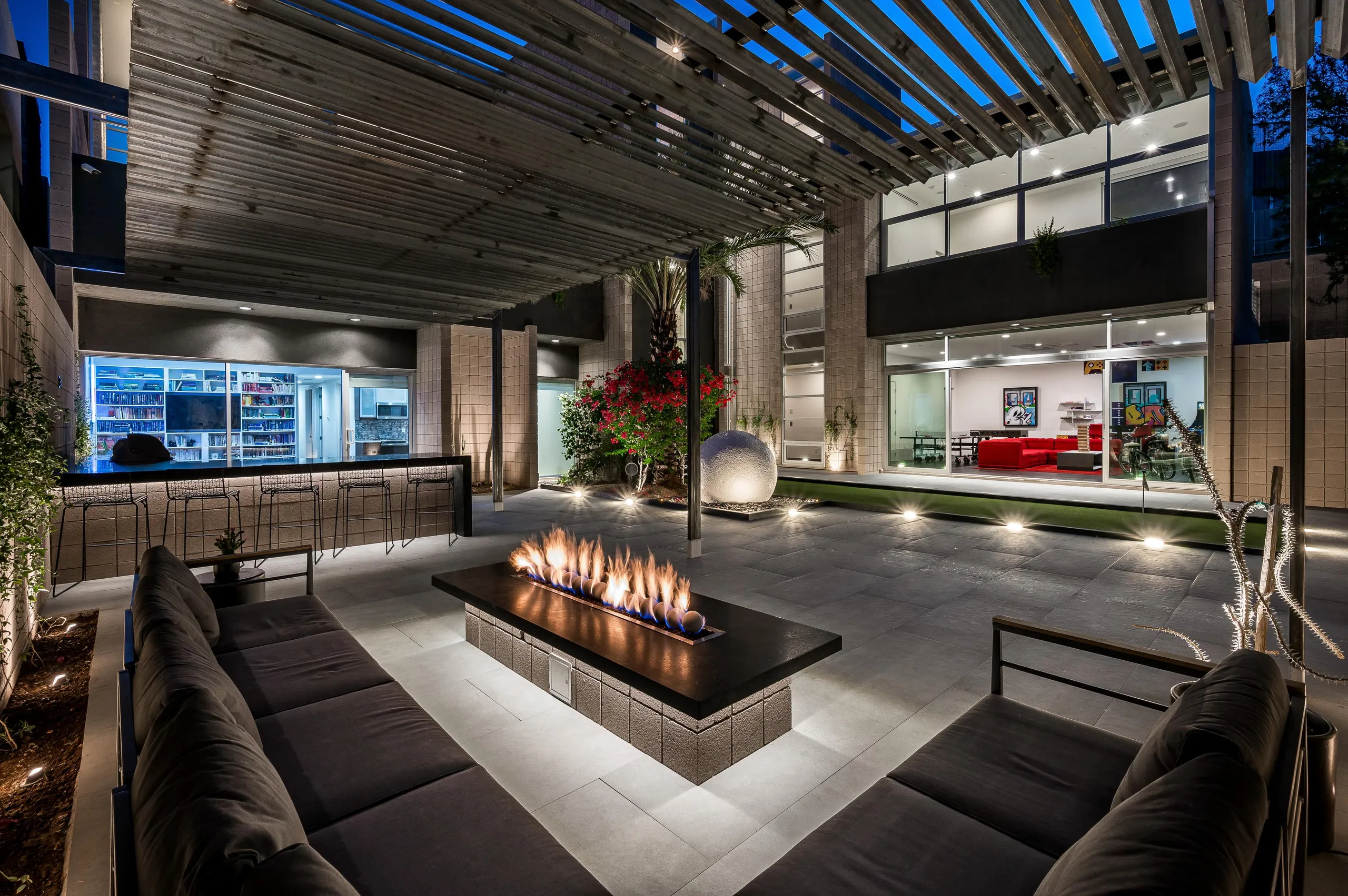 Architectural Masterpiece in Scottsdale with Private Pool and 10,000 Sq. Ft. of Elegance, Scottsdale