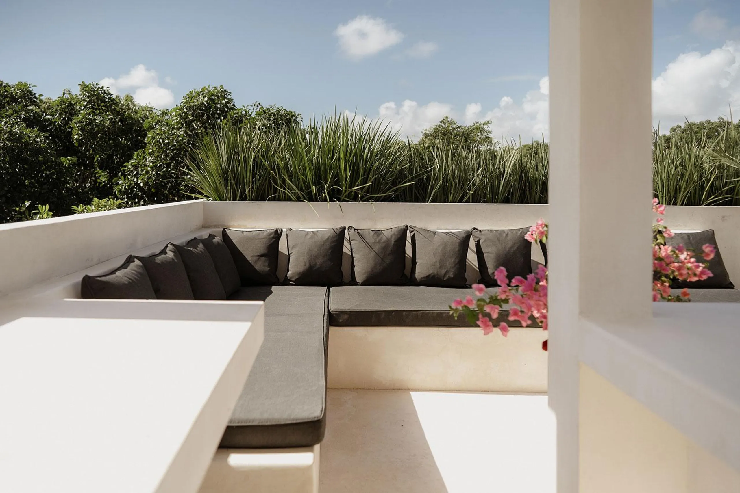 Discover the Ultimate Luxury Retreat in Tulum's Exquisite Villa Rental — photograph 7