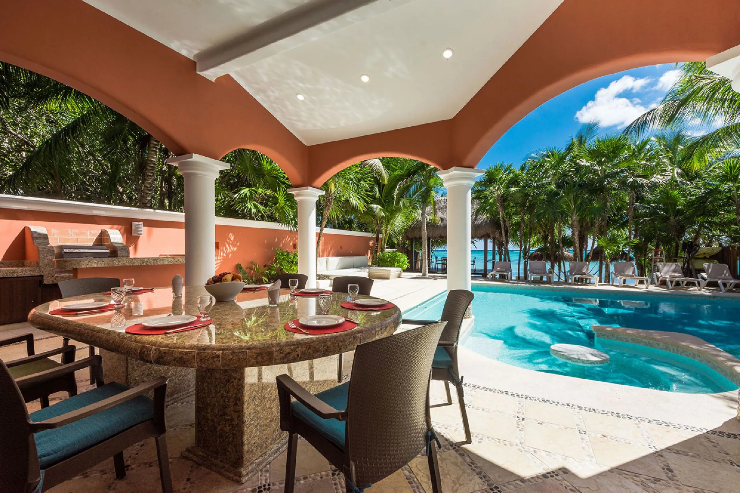 Luxury Seaside Tulum Villa with Private Pool and Magnificent Ocean Views — photograph 6
