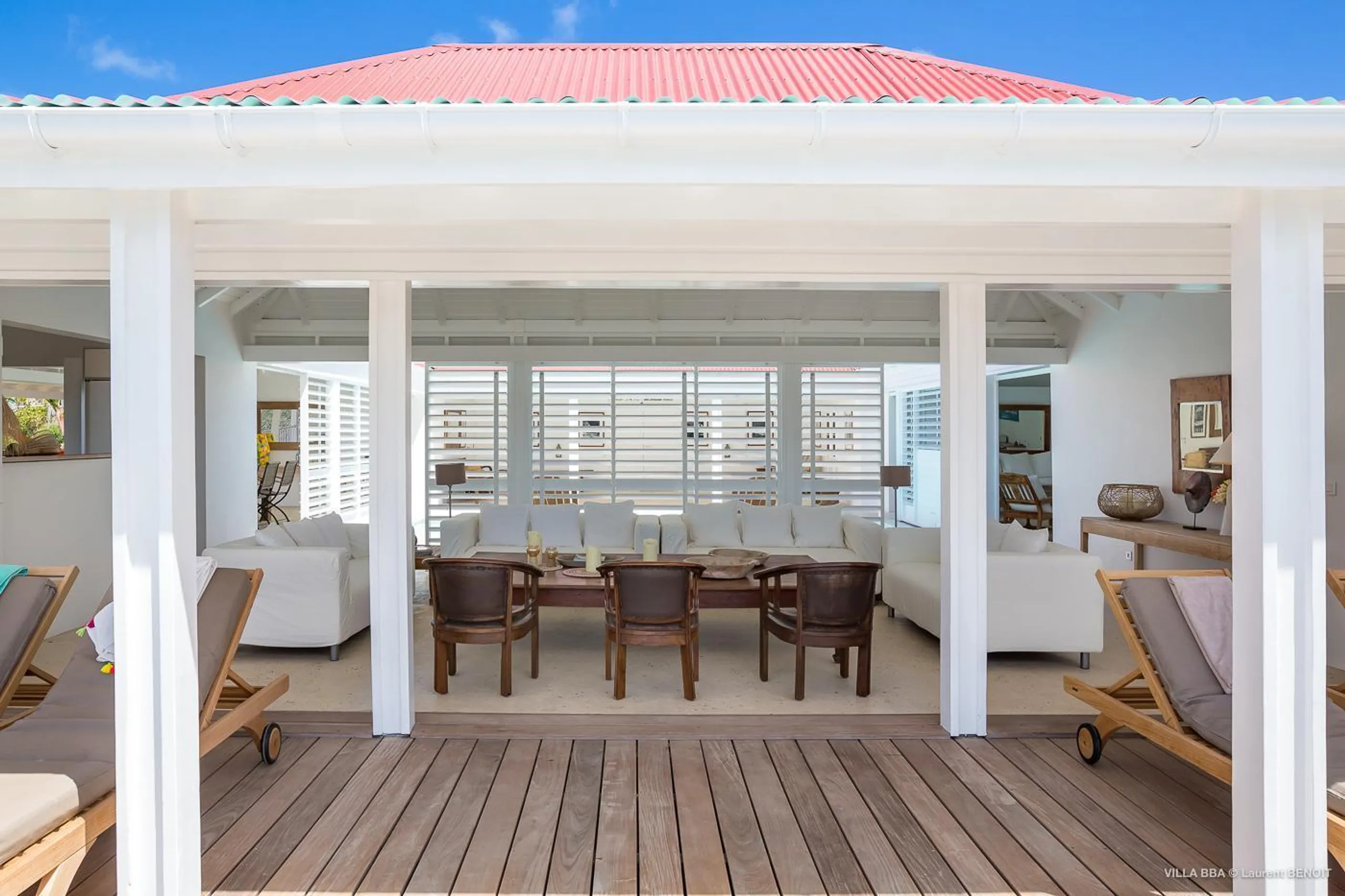 Palatial Paradise Estate with Private Pool and Ocean Views — photograph 9