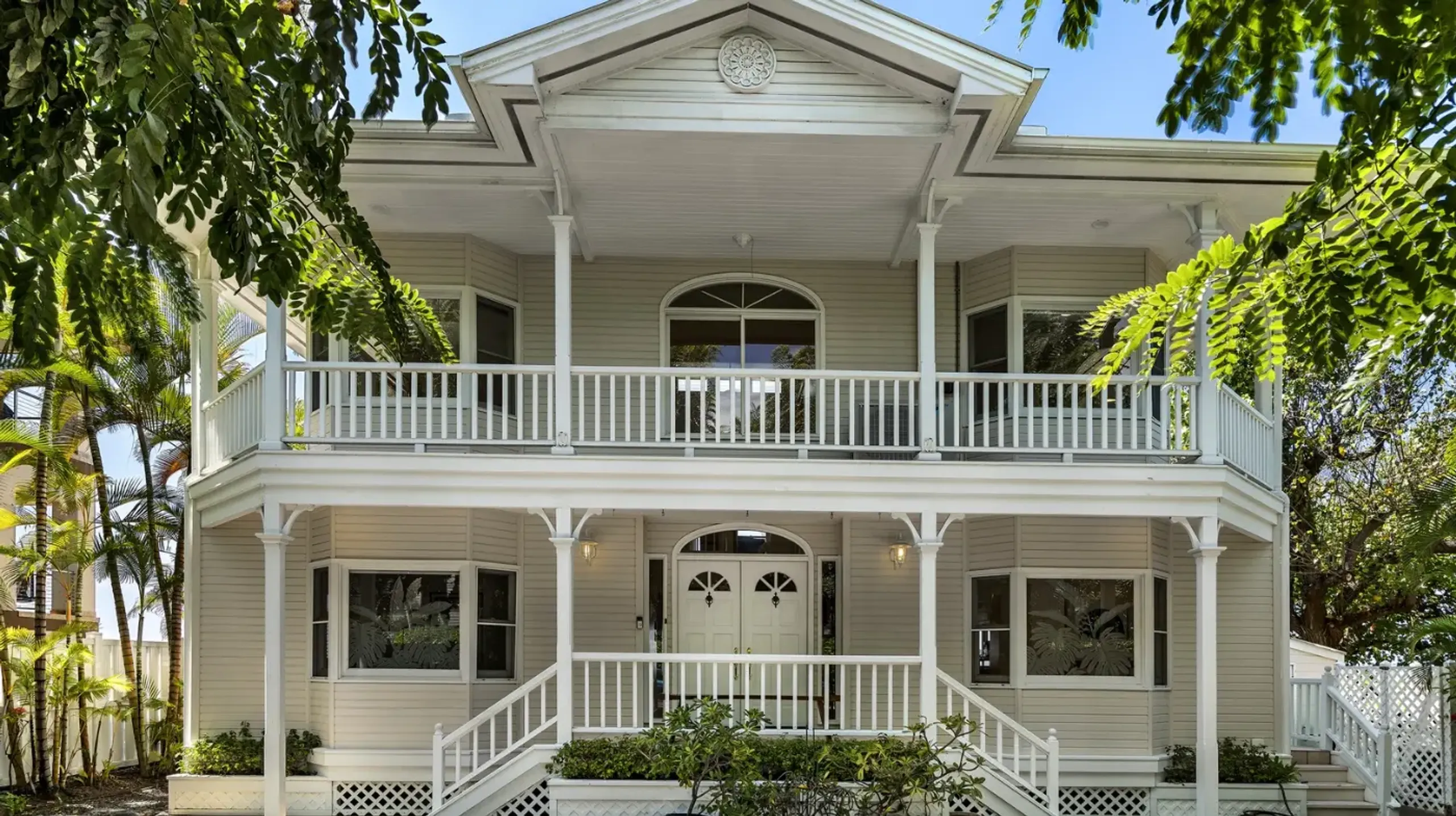 Big Island Plantation Luxury Villa with Beautiful Ocean Views — photograph 2