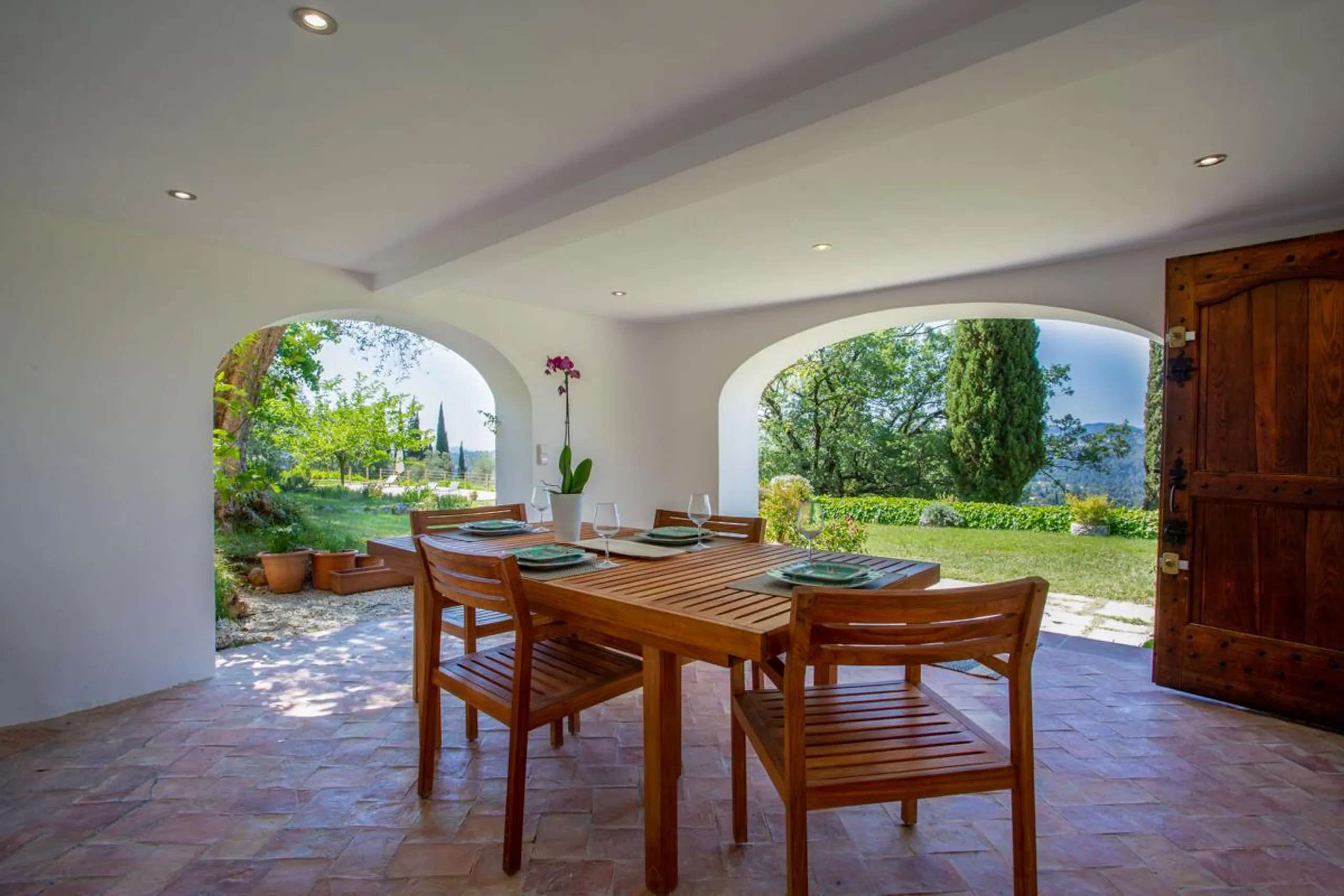 Historic 5-Bedroom Villa Near Cannes with Private Pool, Scenic Views, & Tranquil Grounds — photograph 10