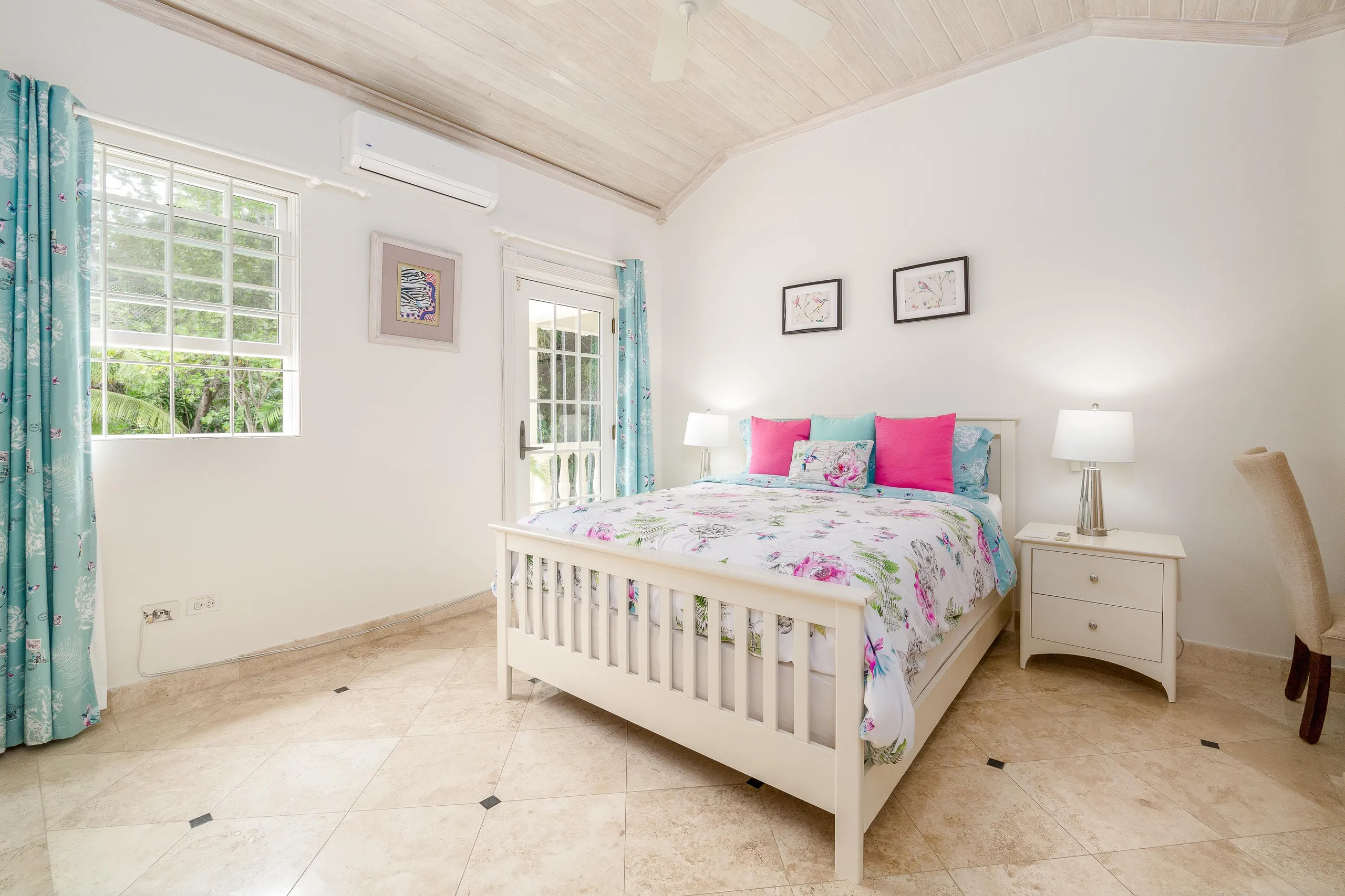 Sandy Lane's Breathtakingly Elegant Villa with Beach Access — photograph 10