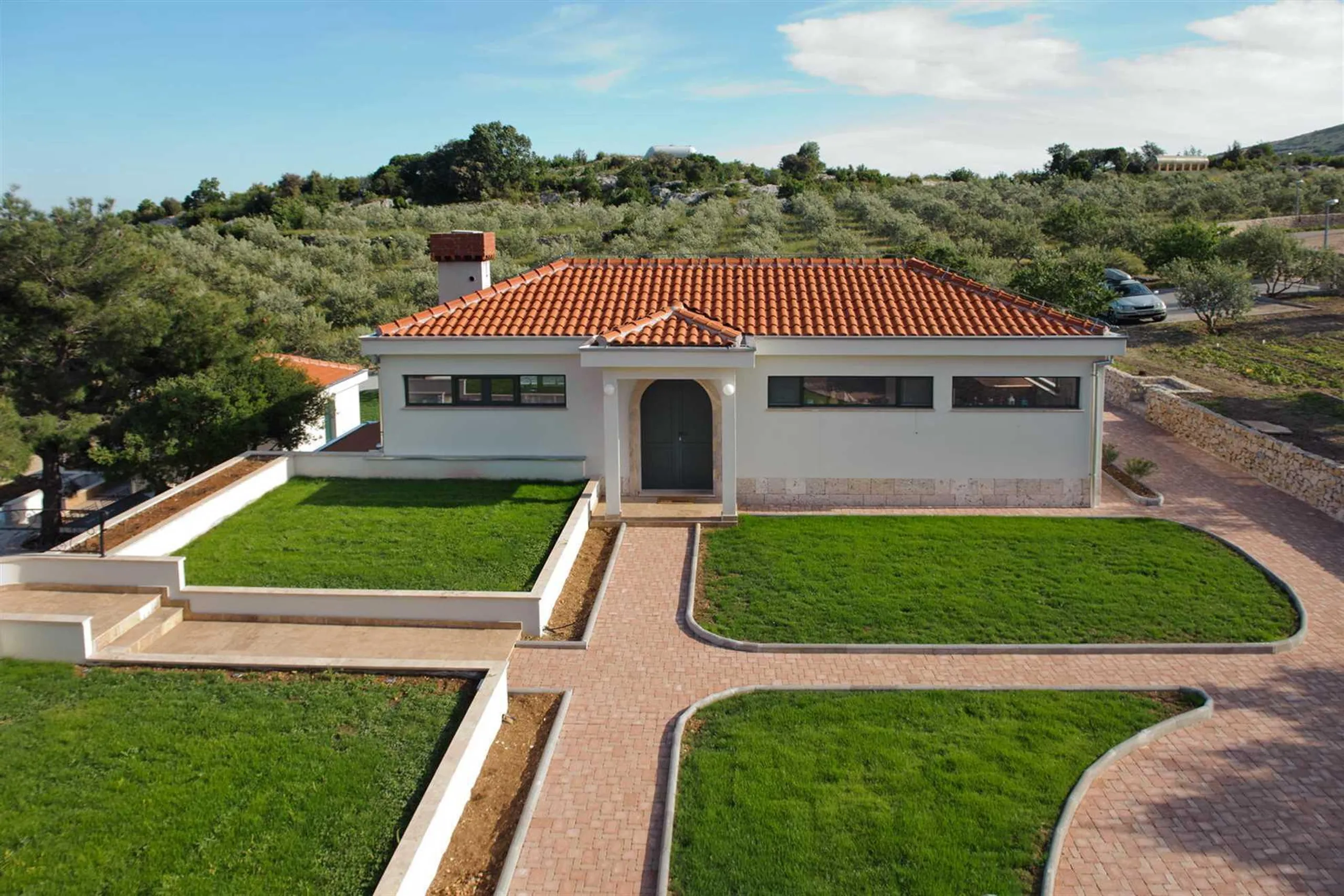 Pet-Friendly Villa with Pool and Olive Garden in Prgomet — photograph 4