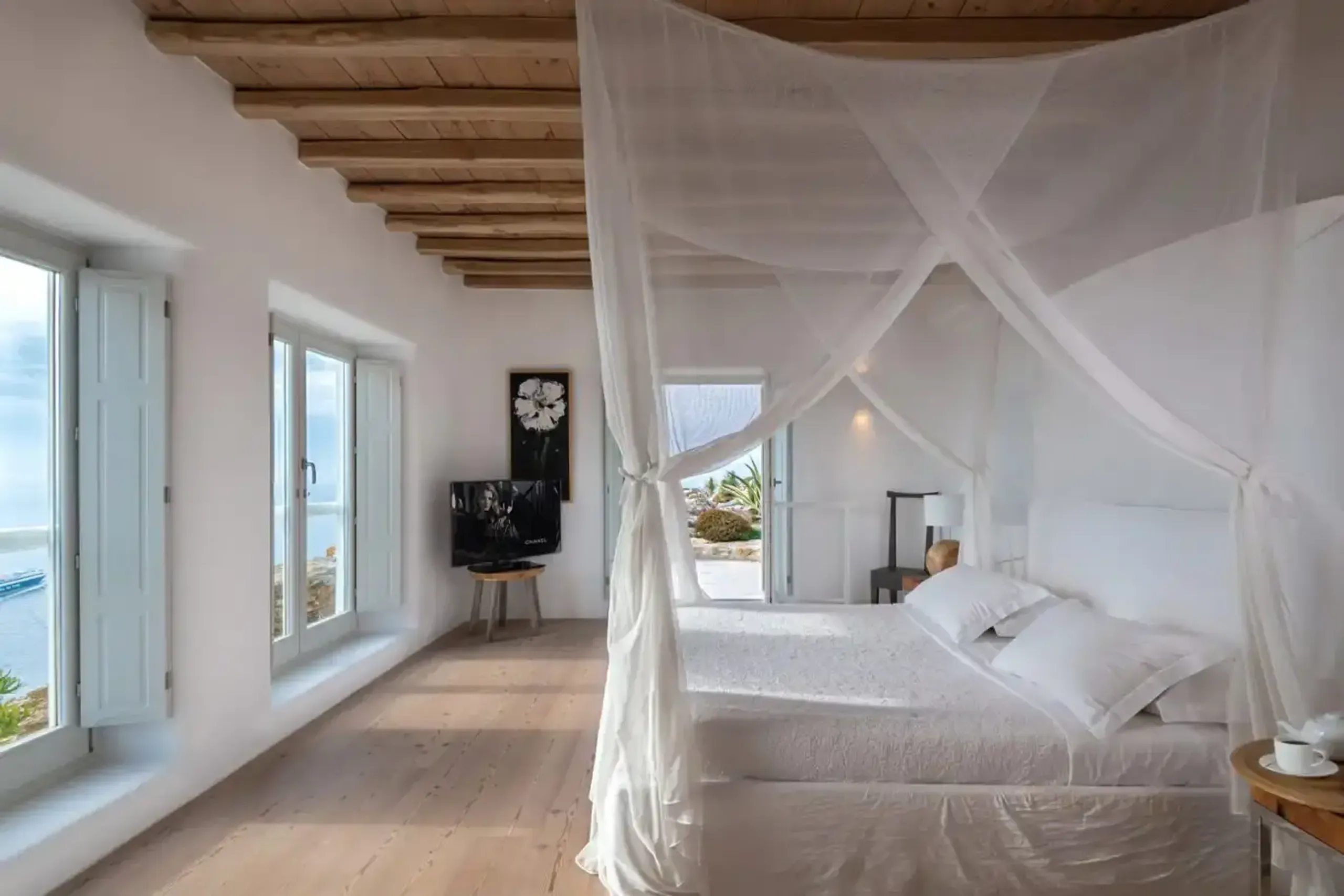 Grand Mediterranean-Style Villa with Pool and Aegean Sea Views — photograph 2