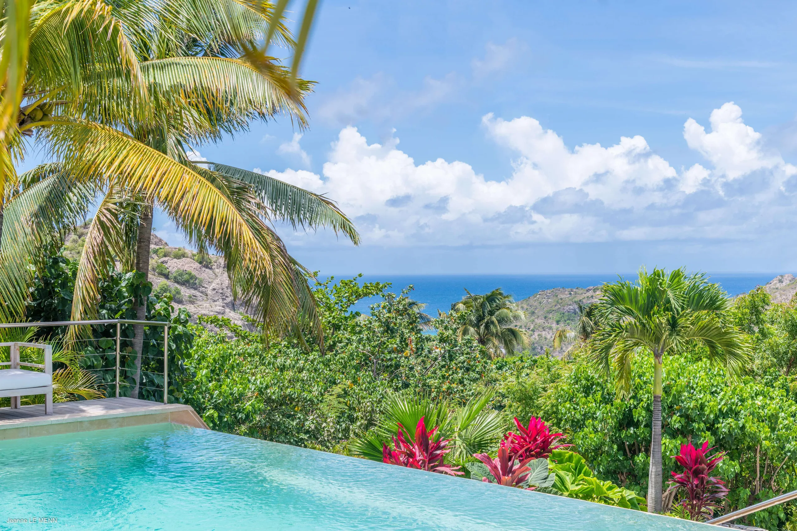 Bohemian-Inspired Hillside Villa with Stunning Ocean Views in St. Barths — photograph 5