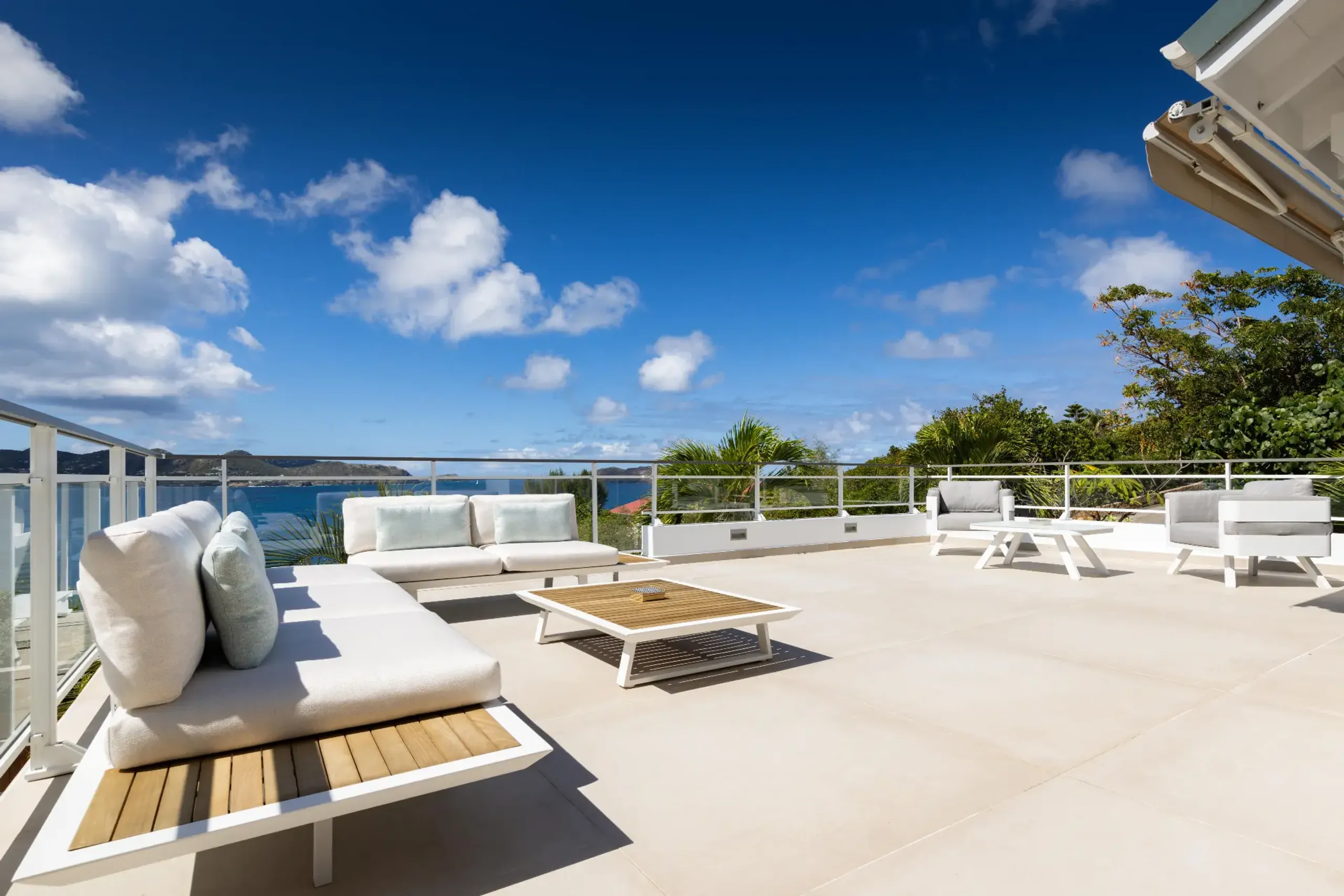 Deluxe Pointe Milou Villa with Private Pool and Ocean Views — photograph 4