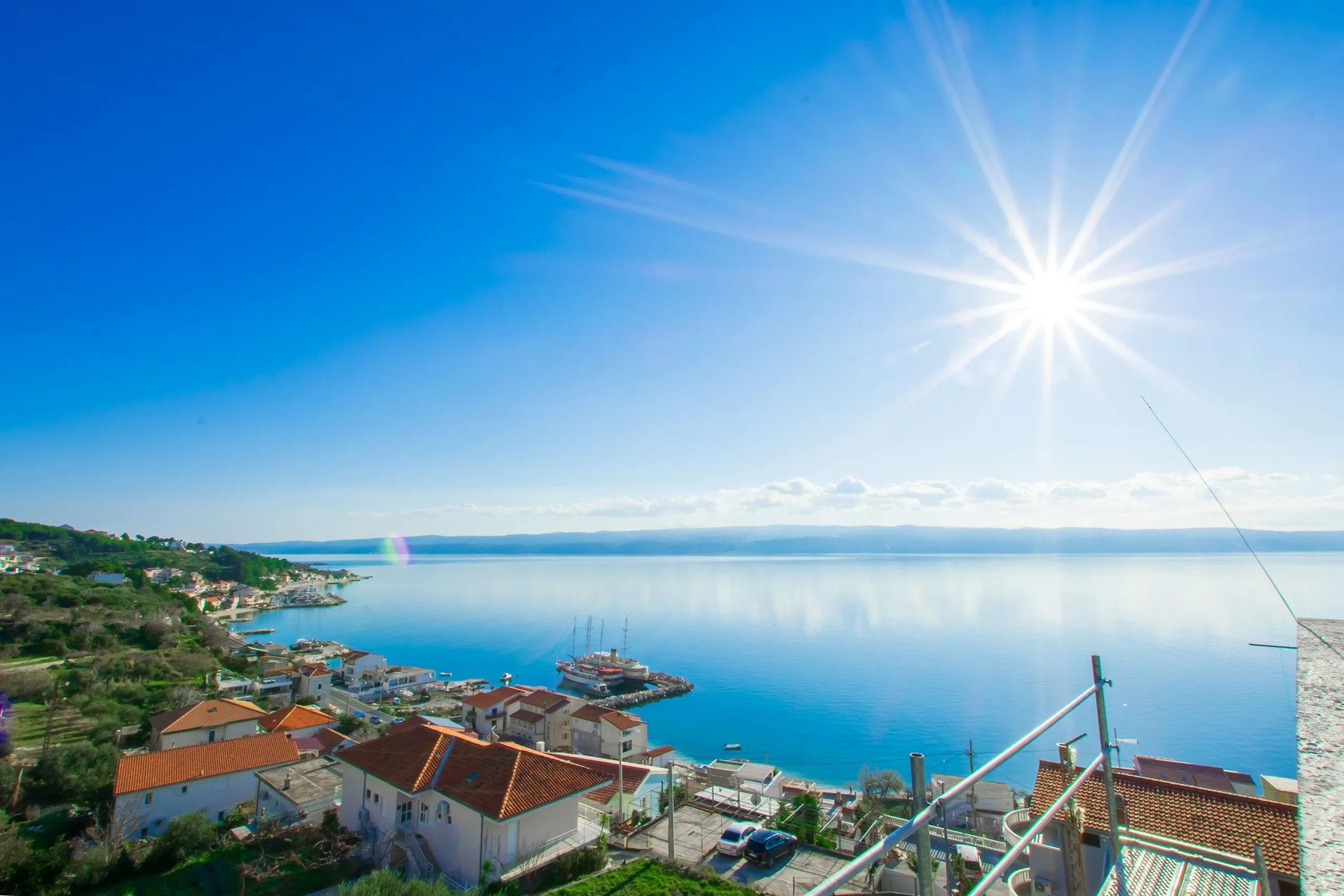 Spectacular 10-Bedroom Villa with PooL and Stunning Sea Views — photograph 6
