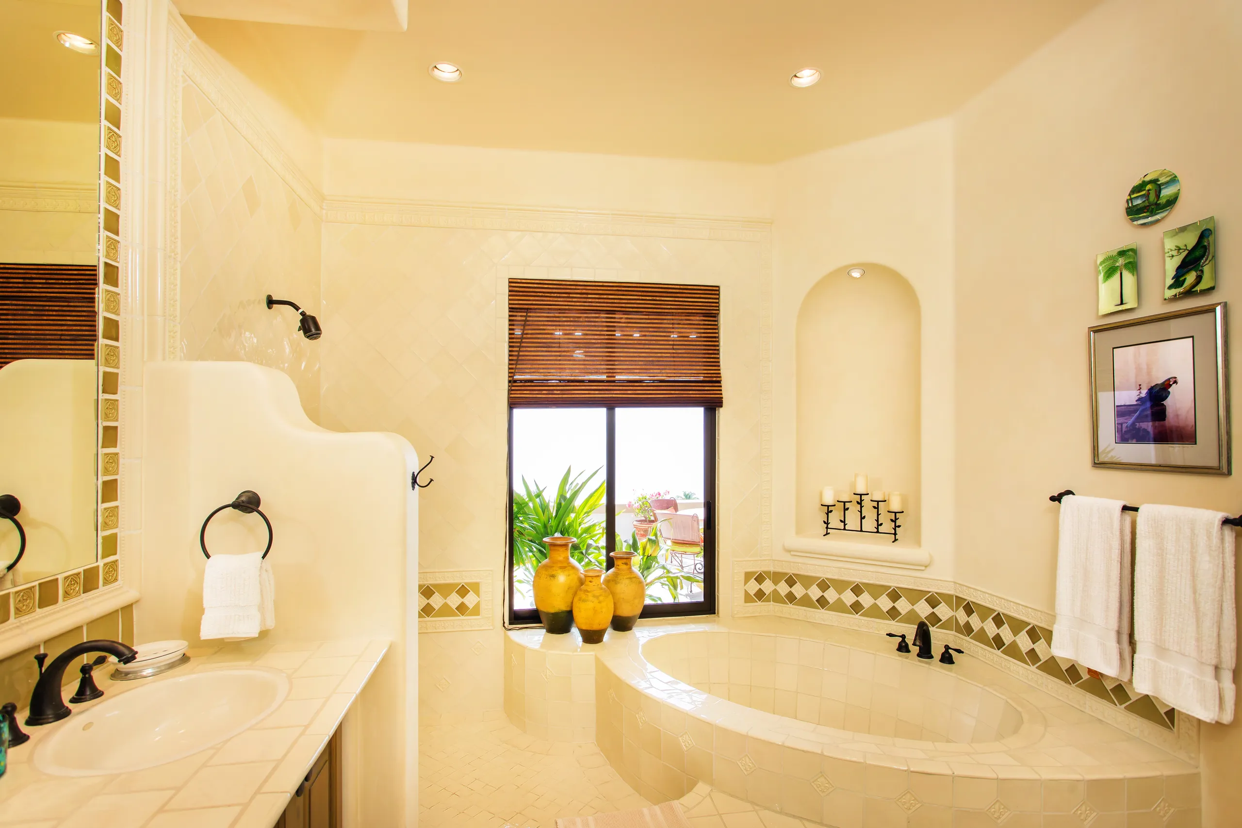 Immersive 4-Bedroom Villa with Infinity Pool, Sea Views and Palmilla Access — photograph 11