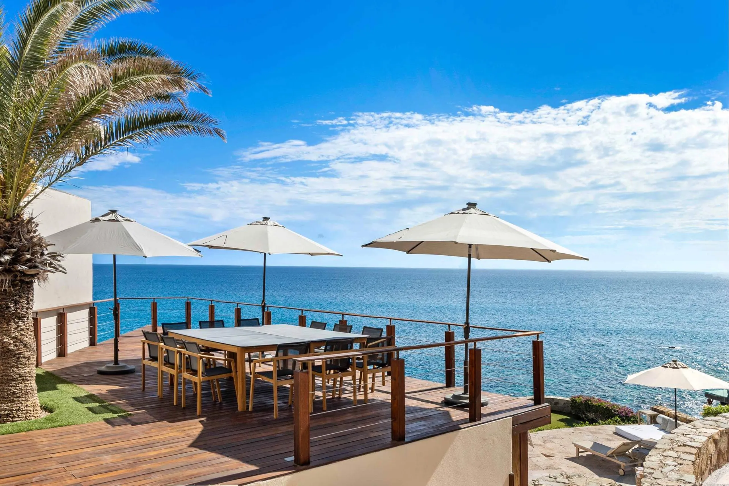 Exquisite 5-Bedroom Villa in Exclusive Cabo Colorado with Private Pool & Direct Beach Access — photograph 4