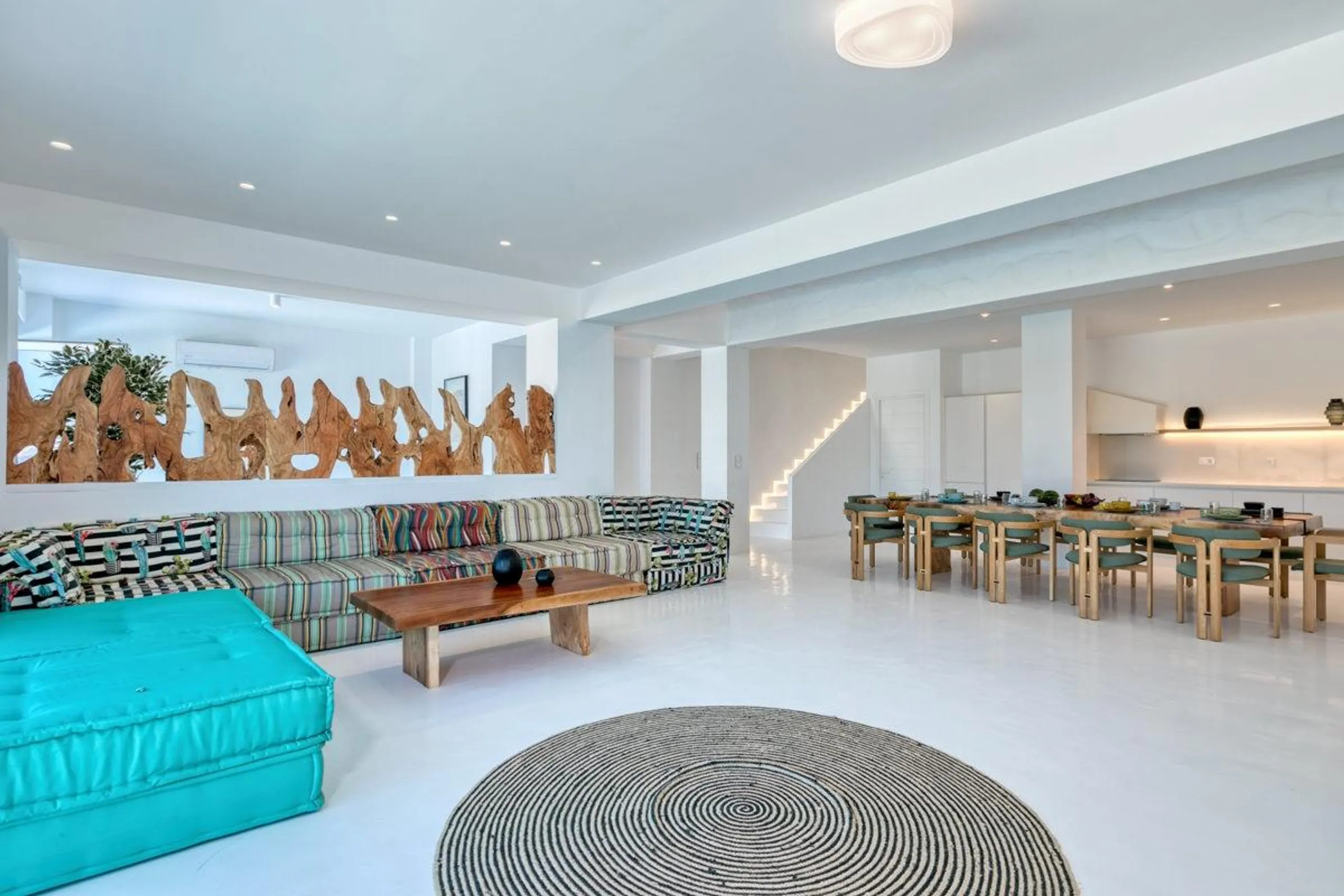 Lavish Ftelia Villa with Invigorating Pool — photograph 8