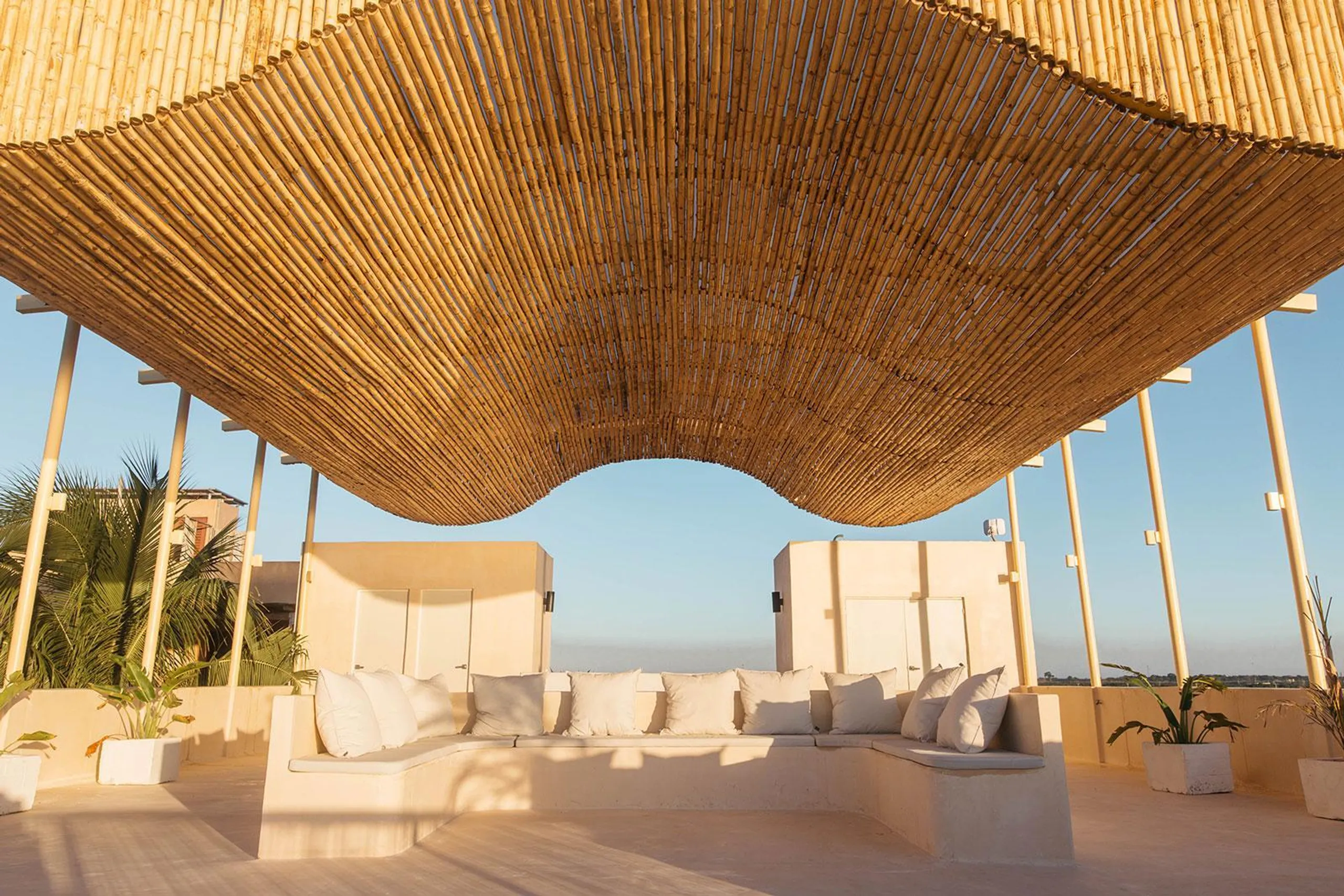 Soliman's Prestige Crystal Clear Oasis with Private Pool and Beachfront Access — photograph 10
