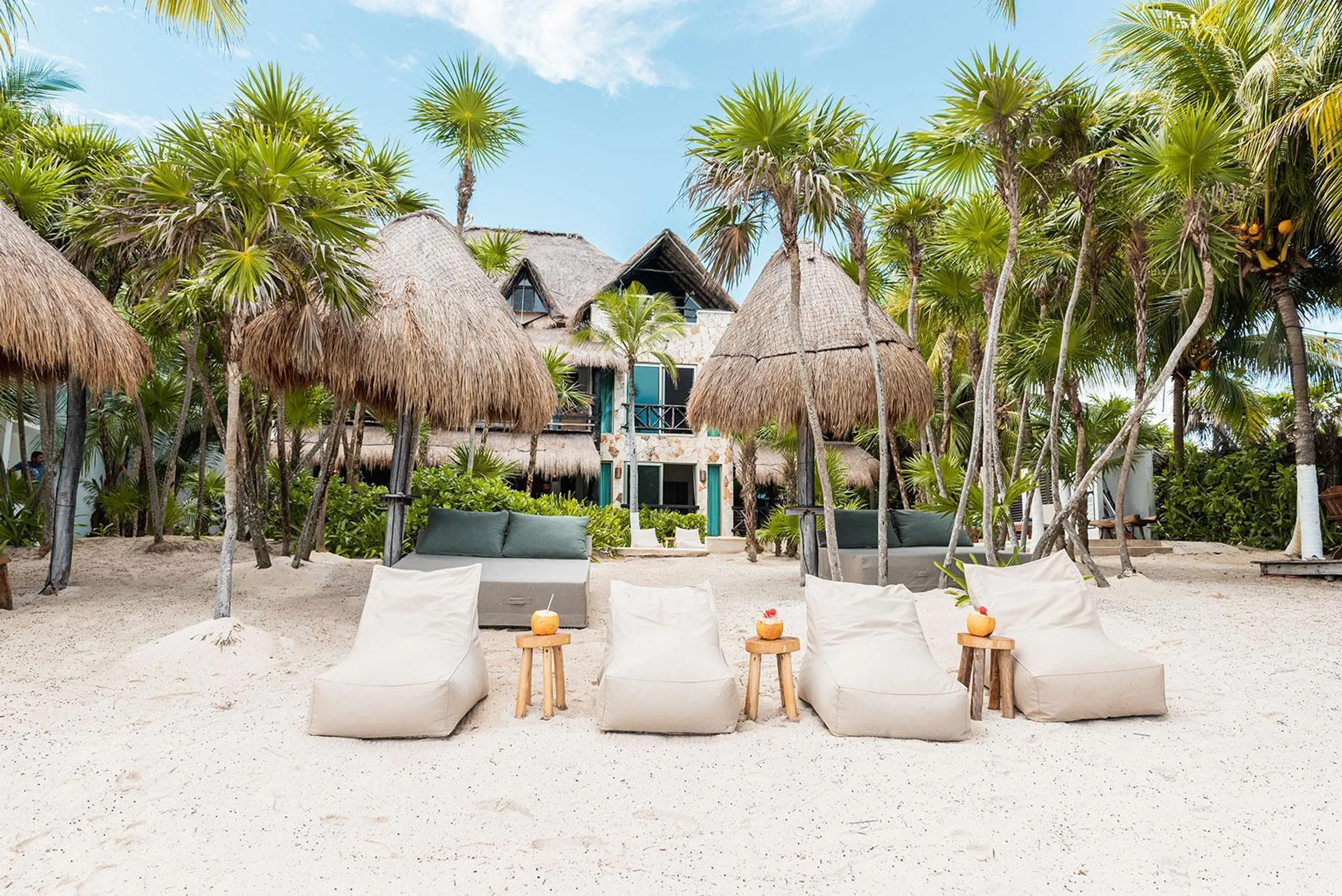Beautiful Soliman Bay Oceanfront Tropical Estate with Grand Pools by VILLAWAY® — photograph 2