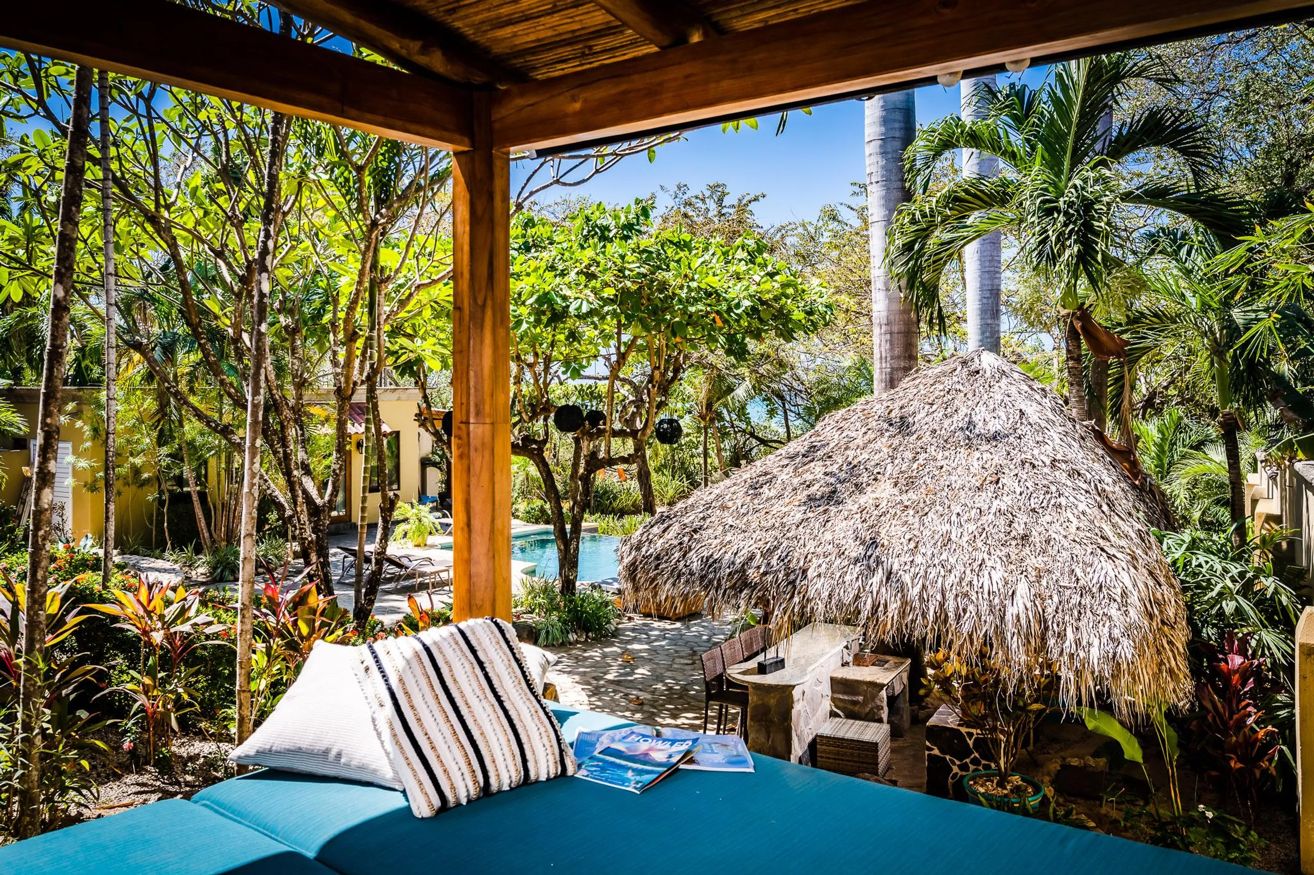 Plentiful Playa Longosta Villa with Private Pool and Walks to Beach — photograph 4