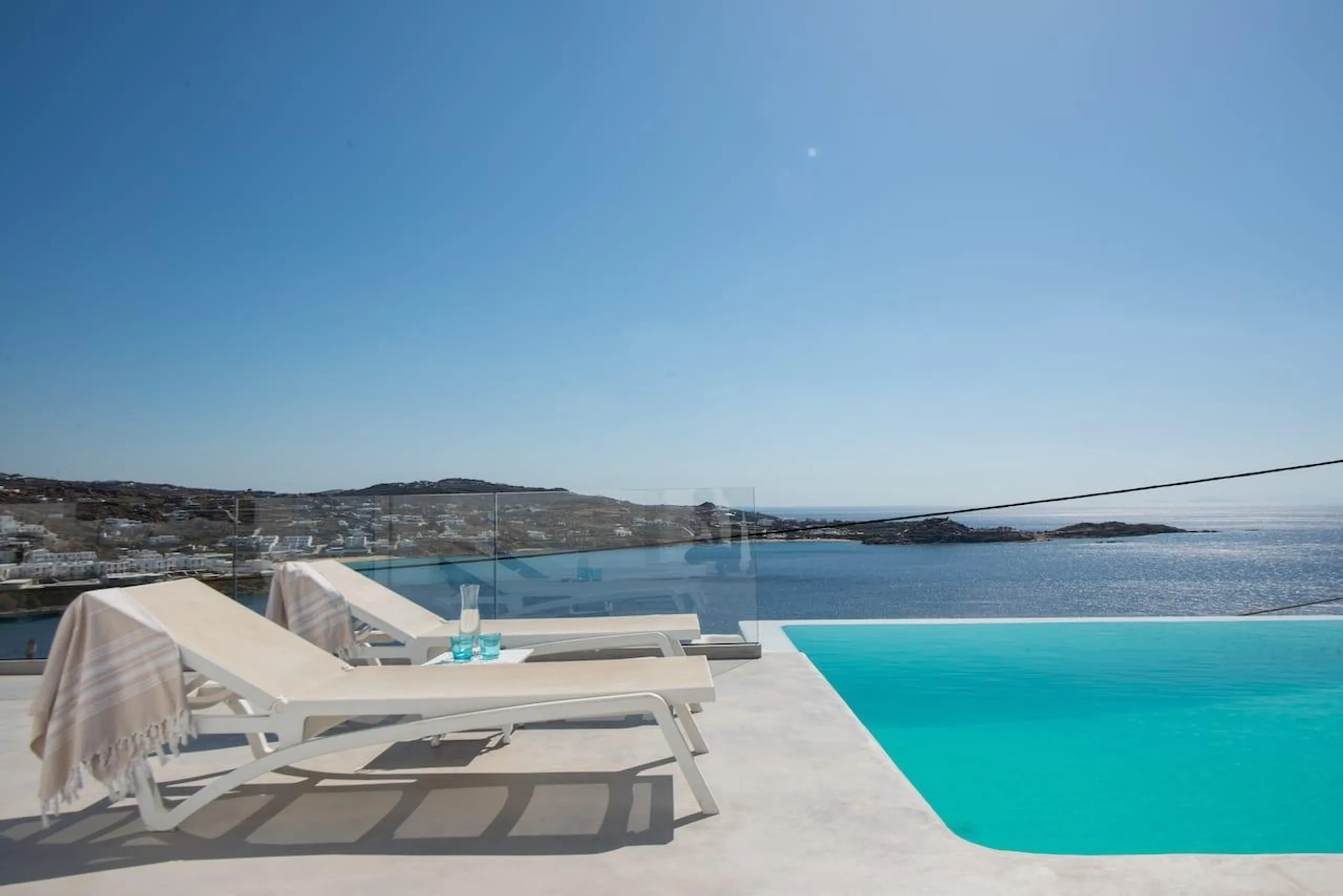Gleaming Seven Bedroom Villa with Private Pool, and Psarou Bay Views, Thira