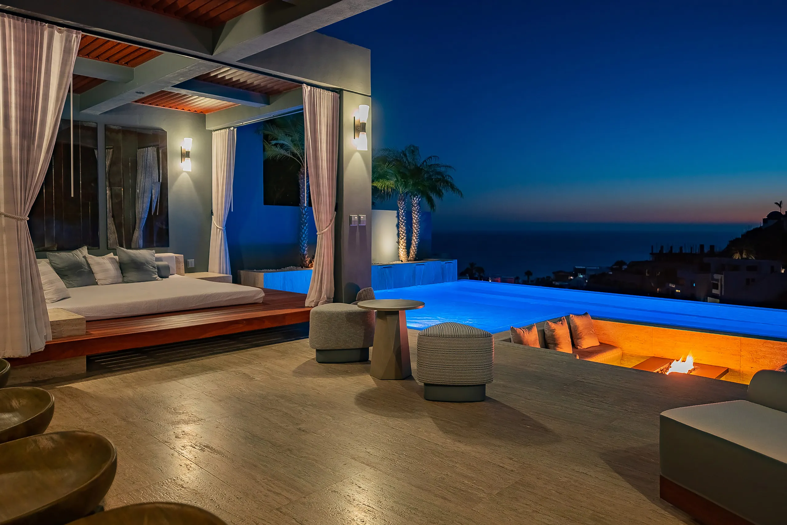 Modern Architectural Estate with Jaw-dropping Sunsets in Prestigious Pedregal — photograph 6