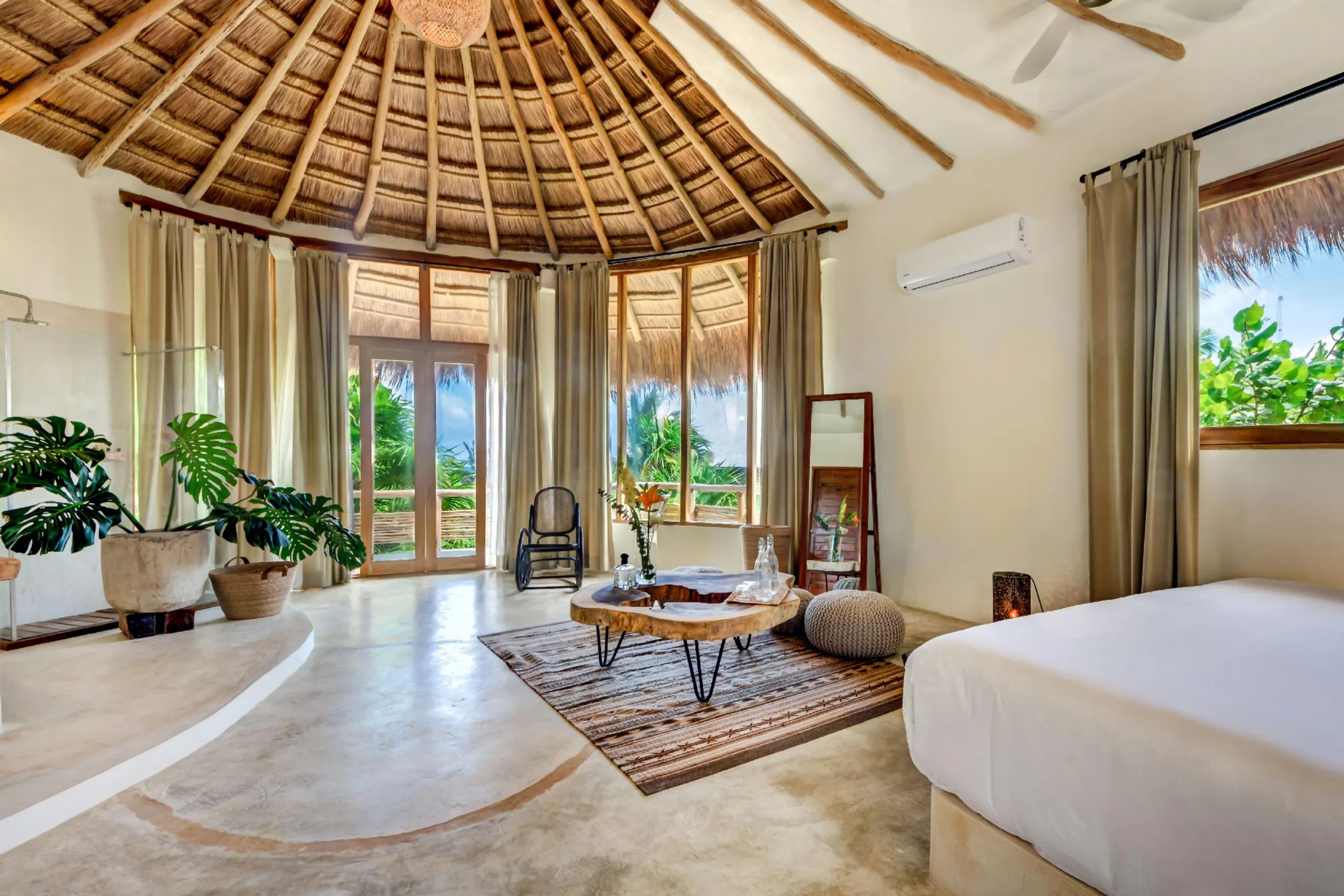 Tropical Luxury Tulum Villa Just Steps to the Beach — photograph 8