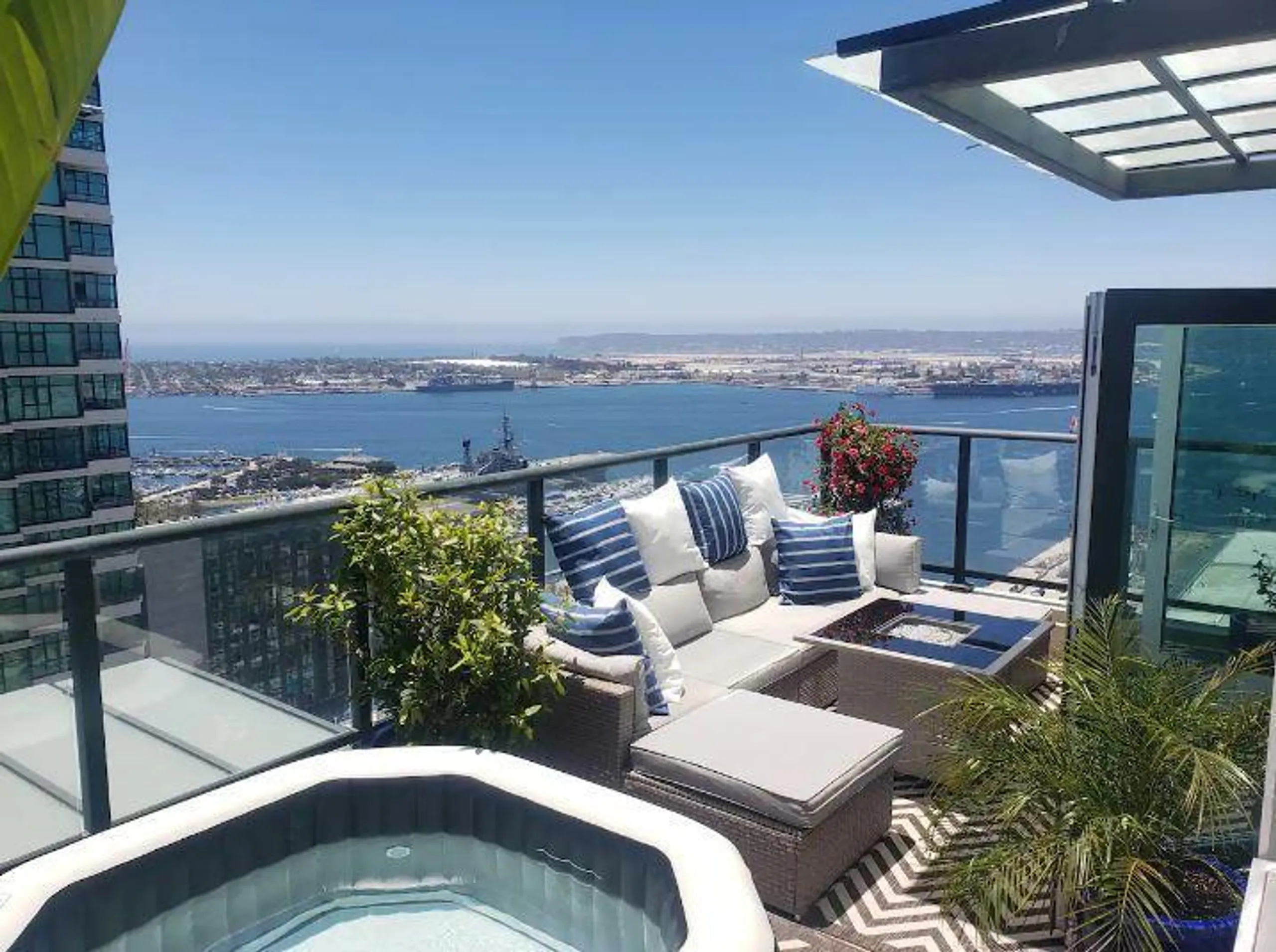 San Diego Ocean View Penthouse with Hot Tub and Amazing Views, San Diego
