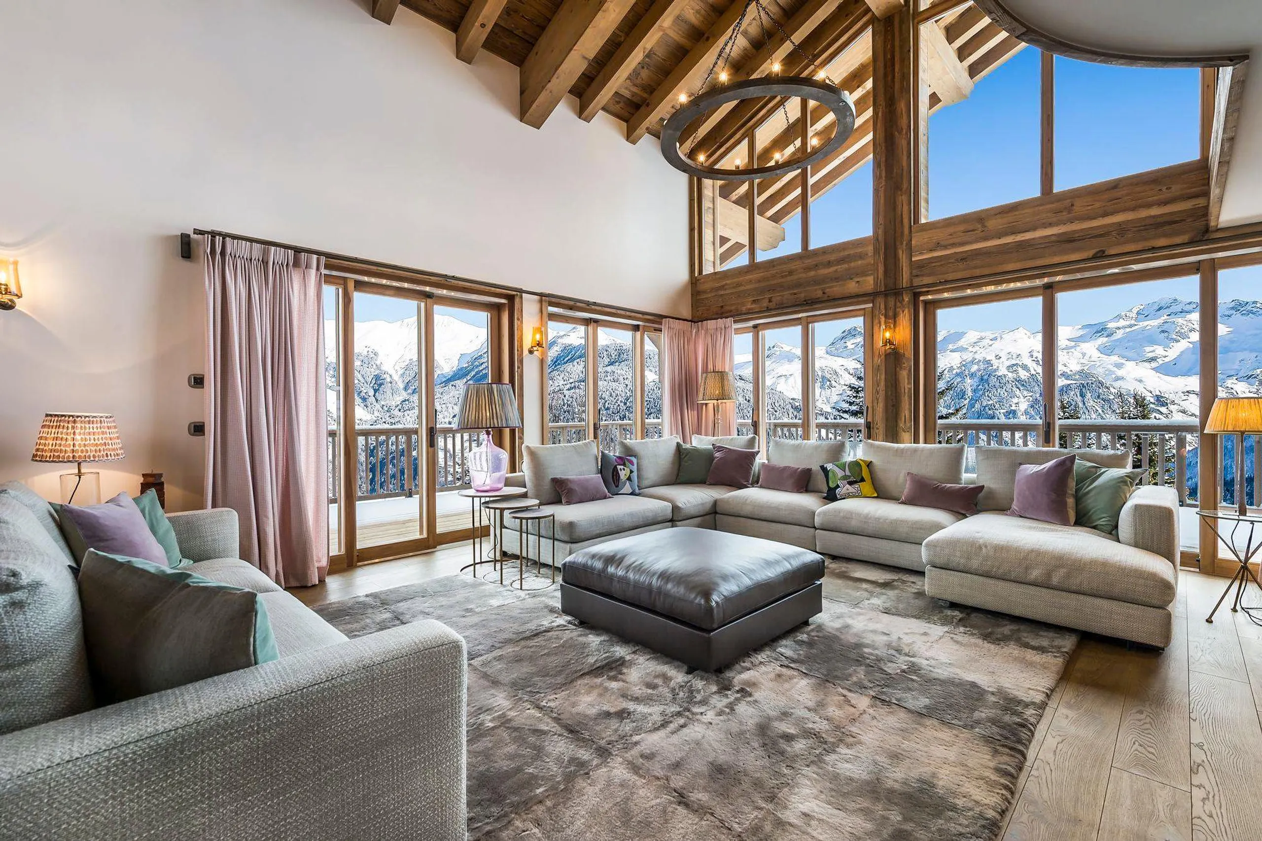 Sophisticated Five-Bedroom Chalet with Sweeping Alpine Views, Saint Bon Tarentaise