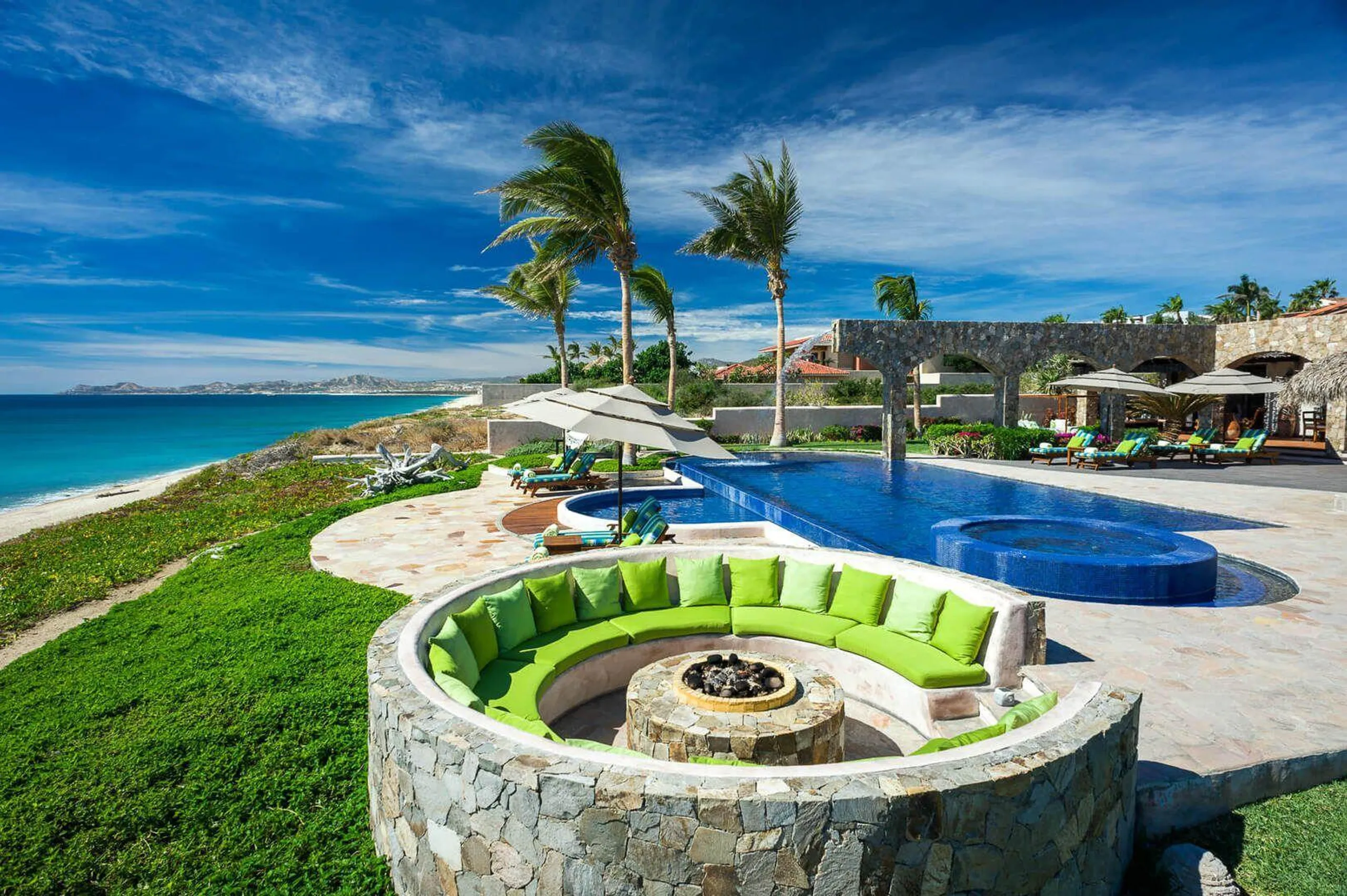 Puerto Los Cabos Architectural Estate with Infinity Pool and Sweeping Ocean Views — photograph 5